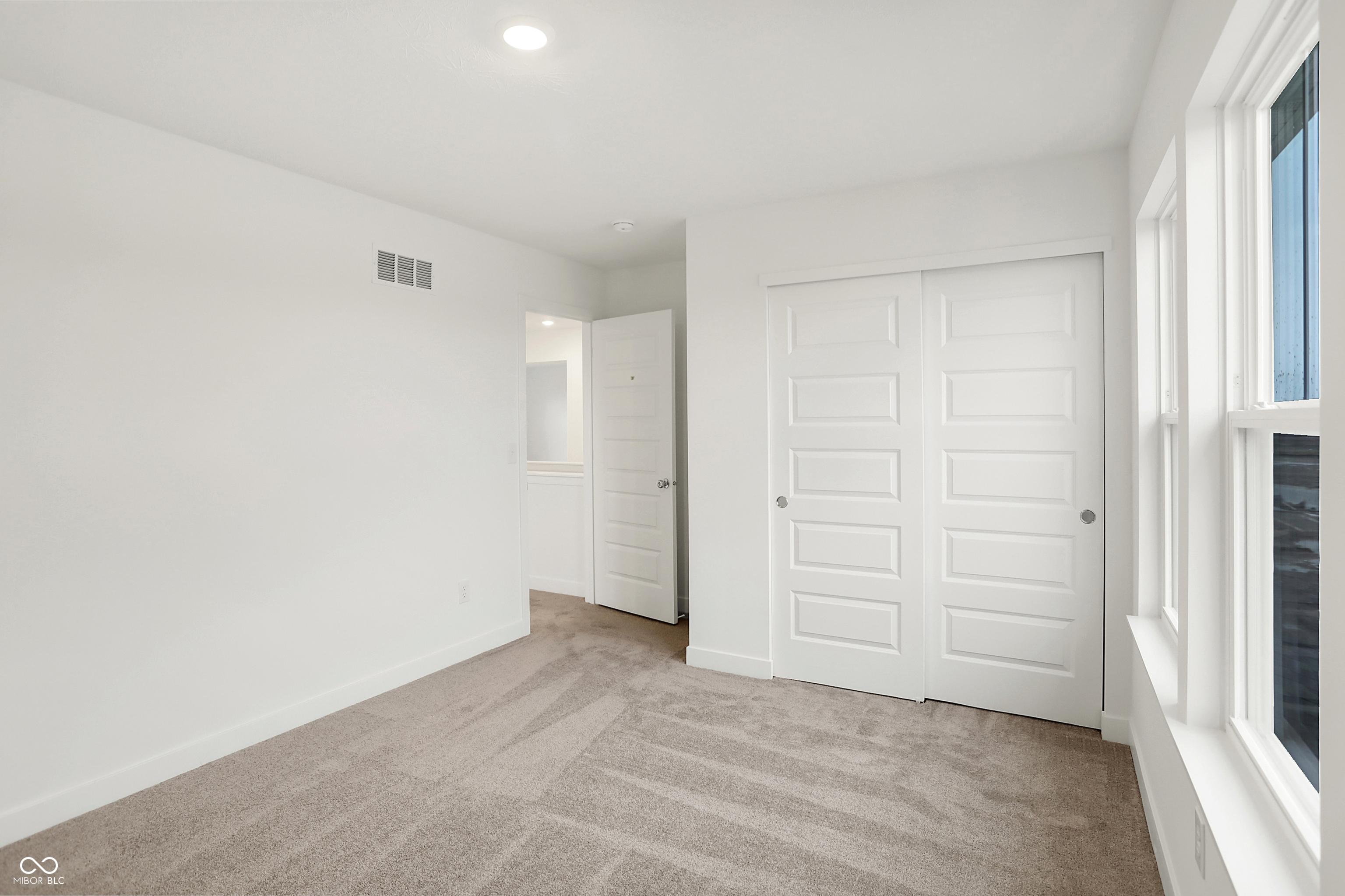 2004 Foothill Drive