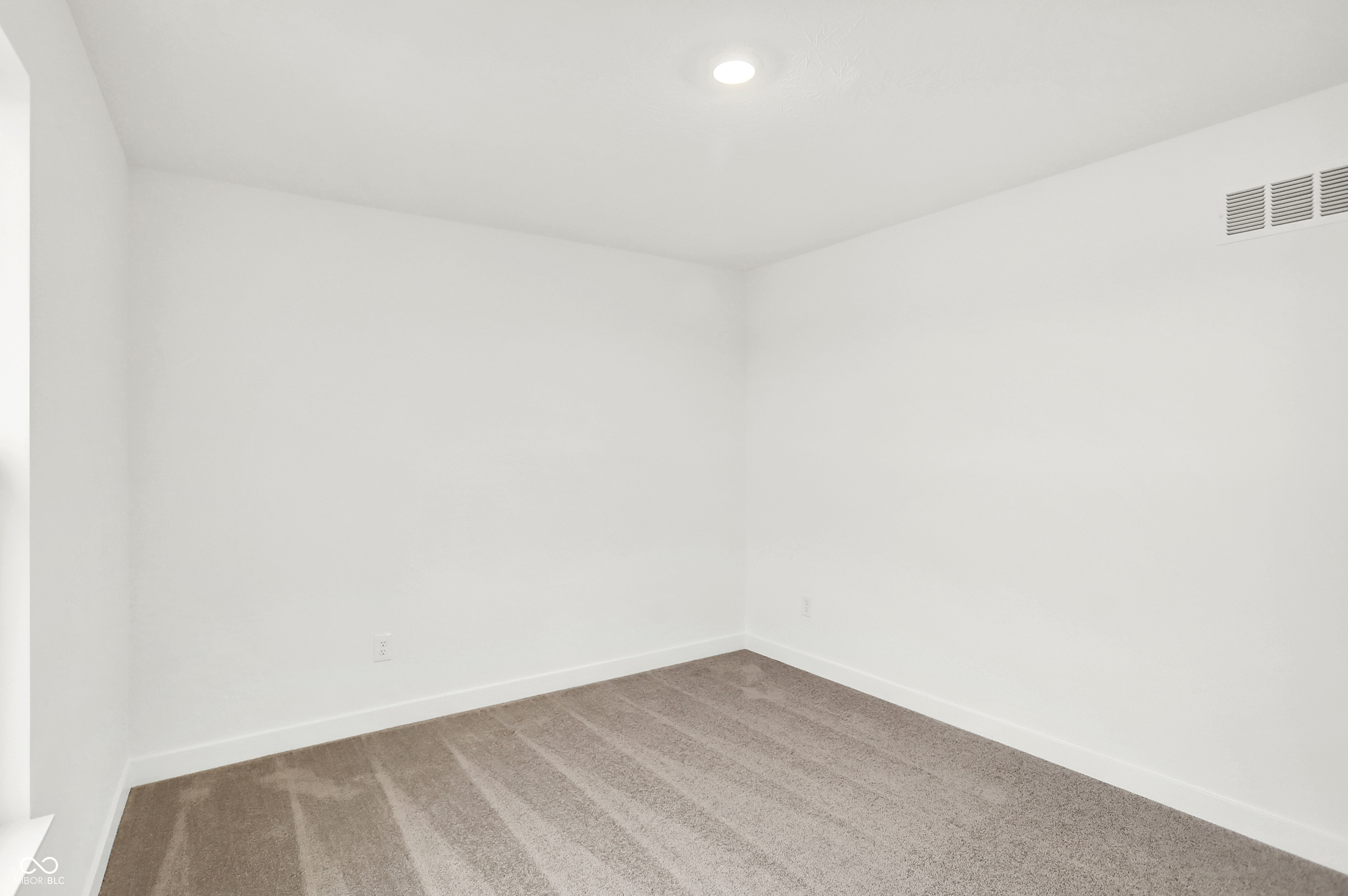 2004 Foothill Drive