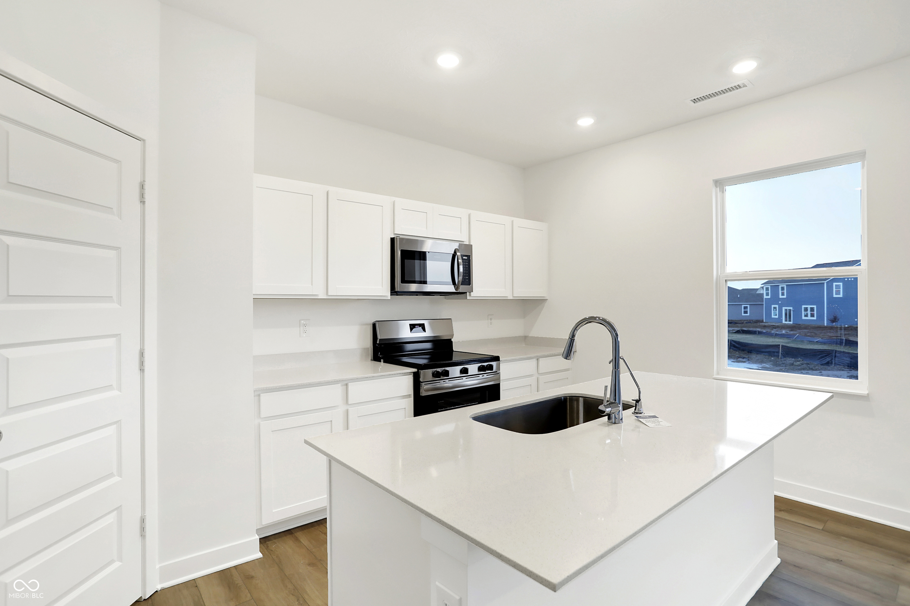 2004 Foothill Drive