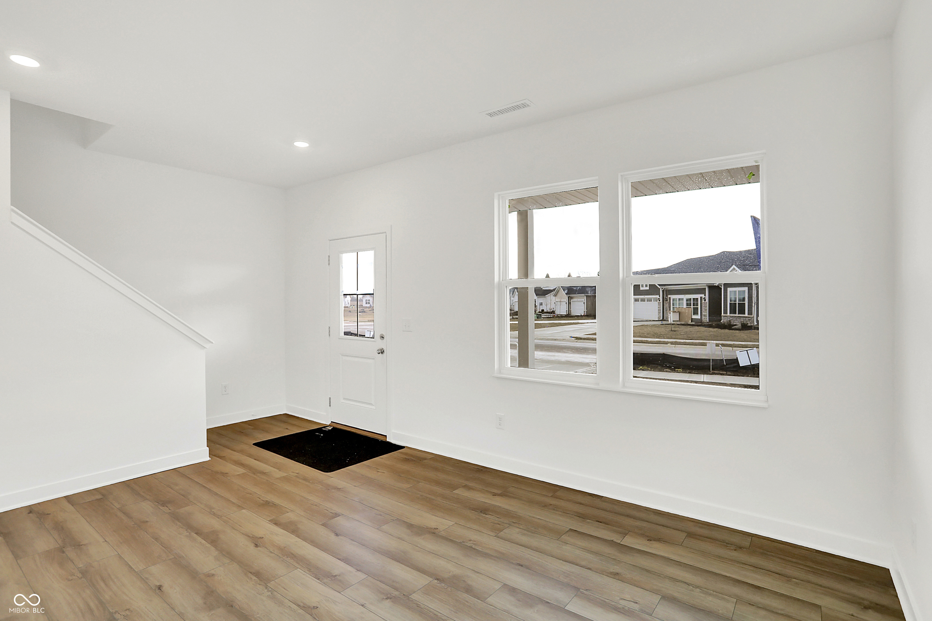 2004 Foothill Drive