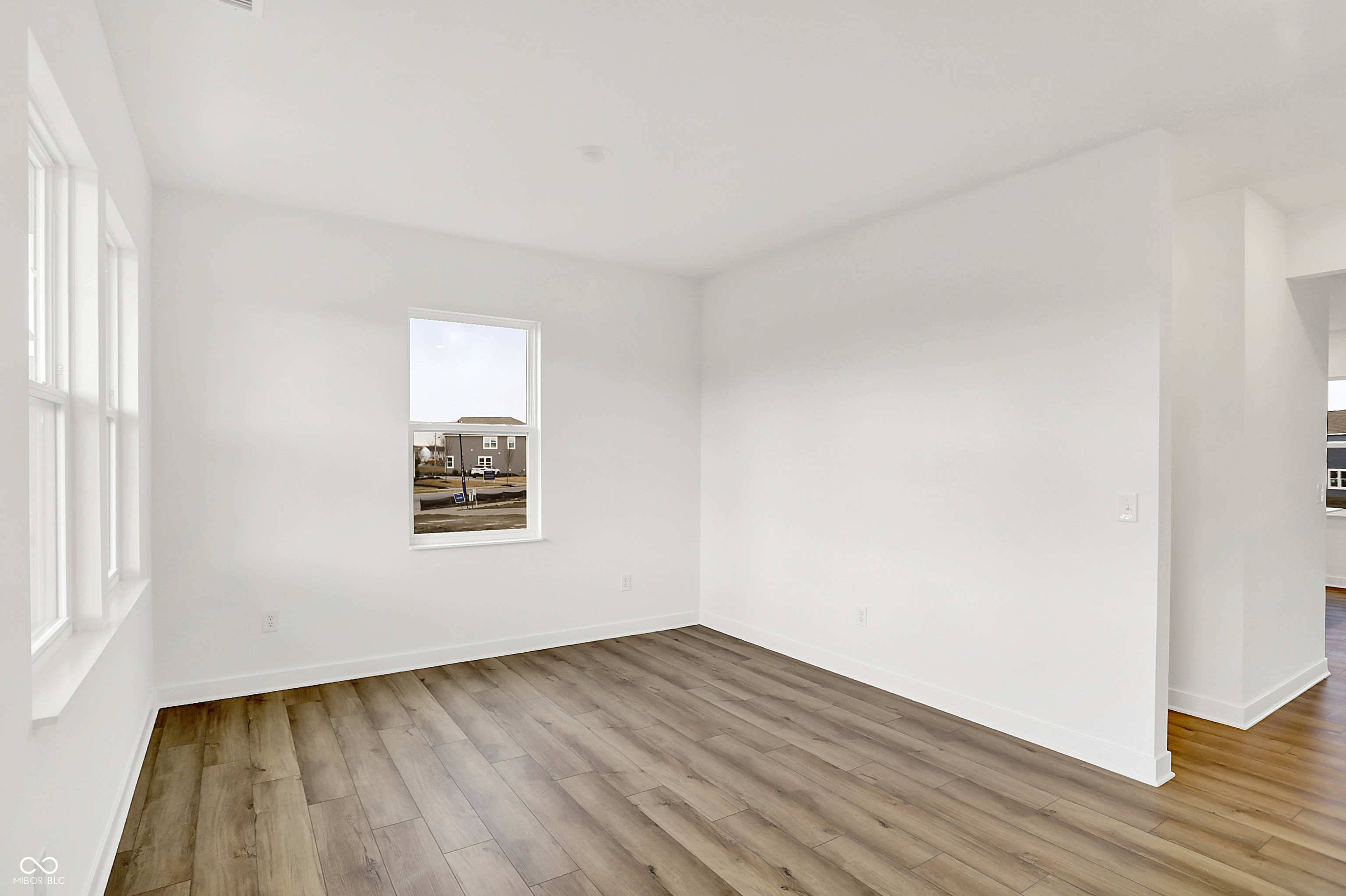 2004 Foothill Drive