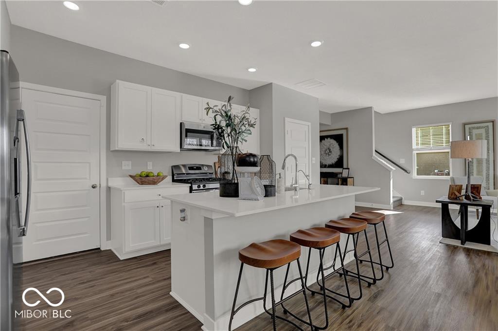 16954 Sandhurst Place