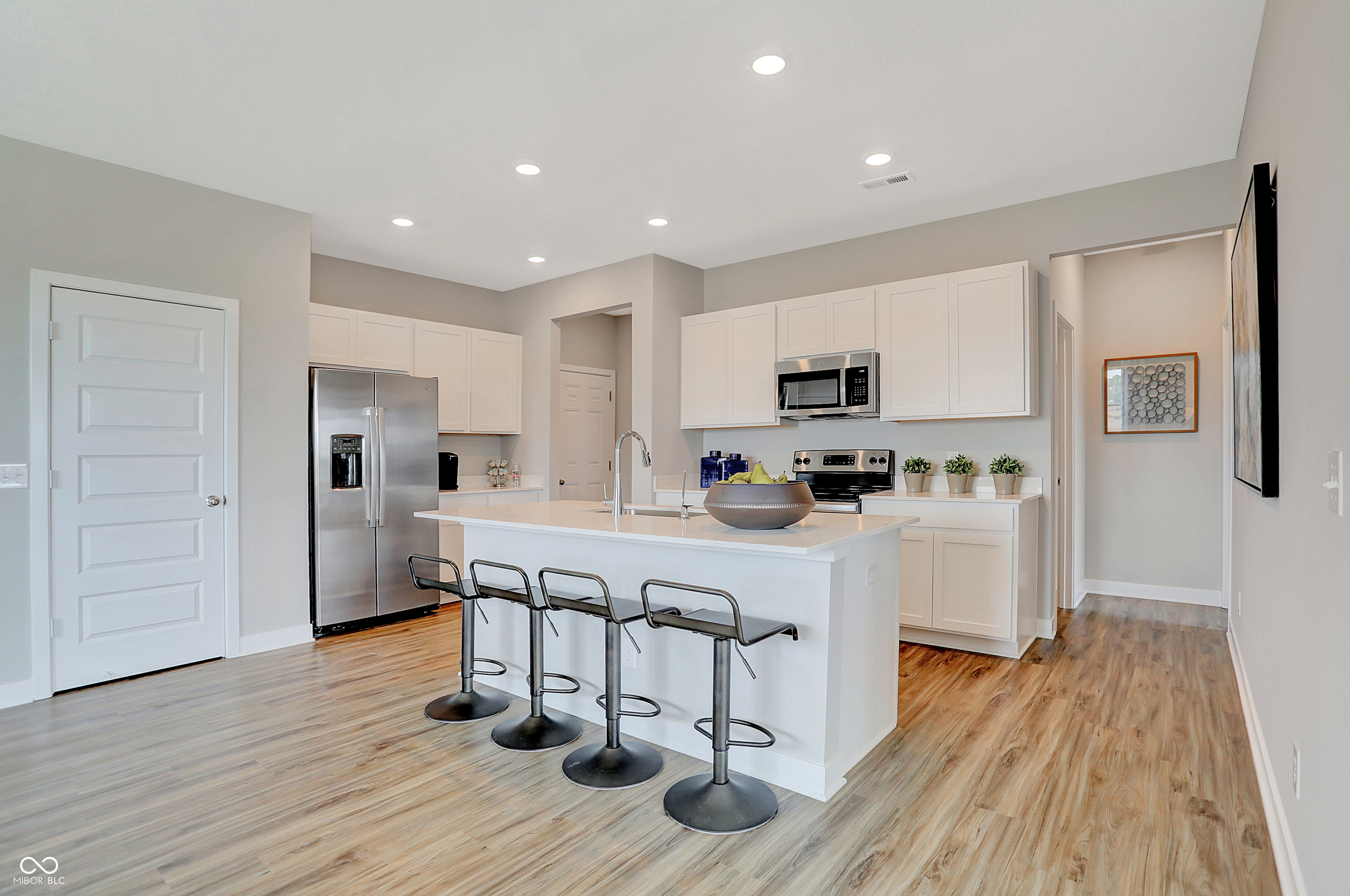 7512 Manor Lake Lane