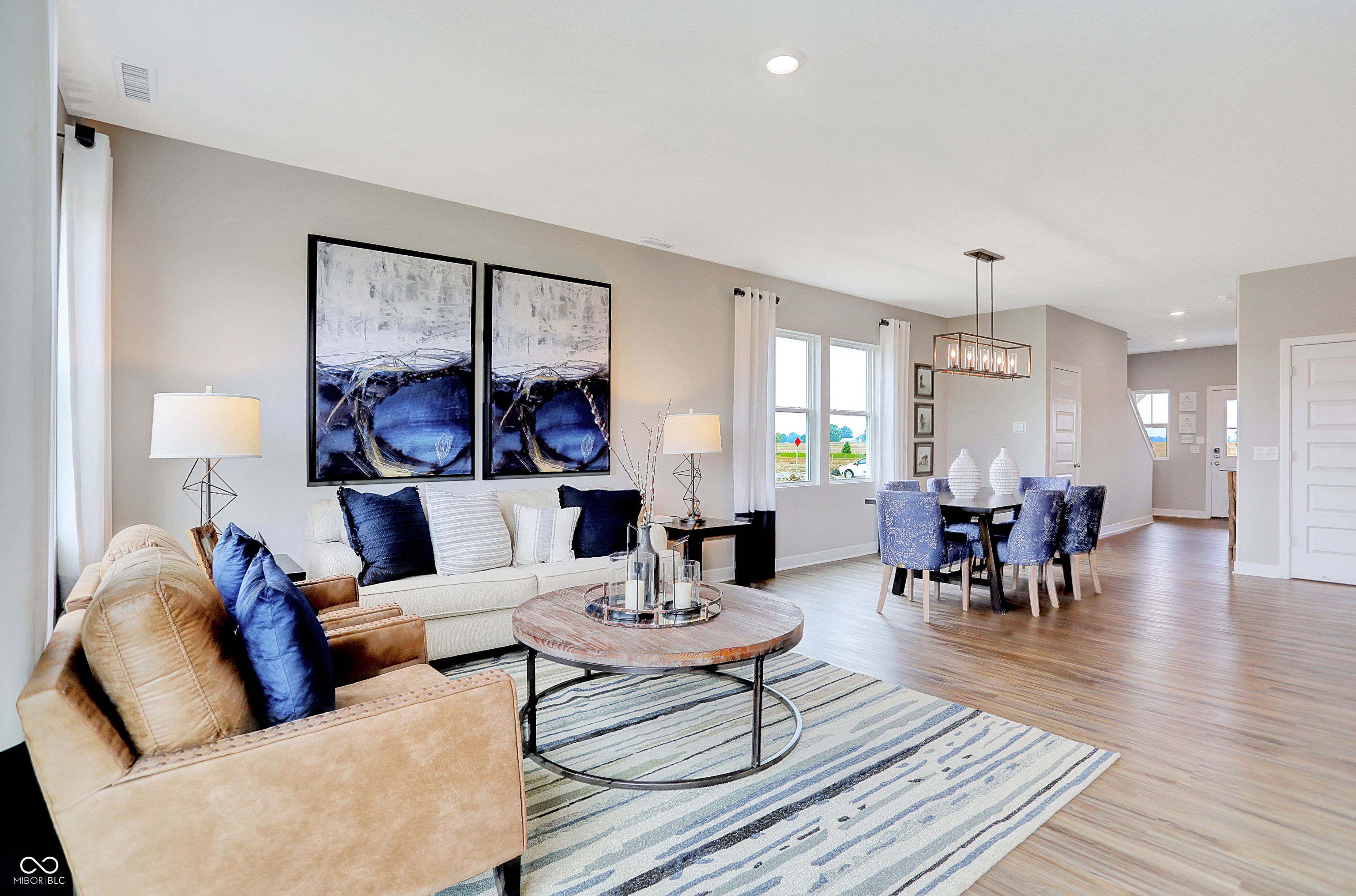 7512 Manor Lake Lane
