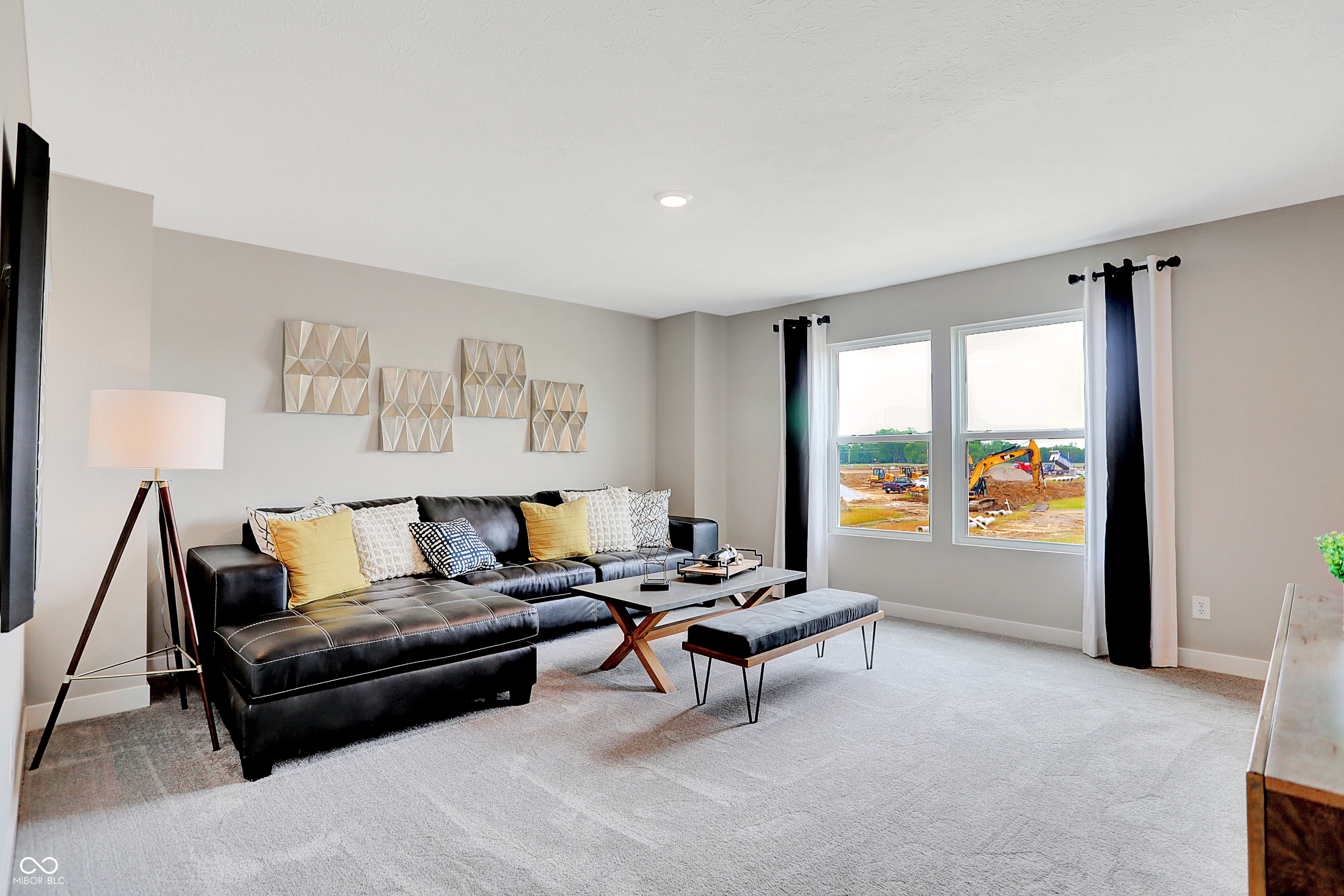 7512 Manor Lake Lane