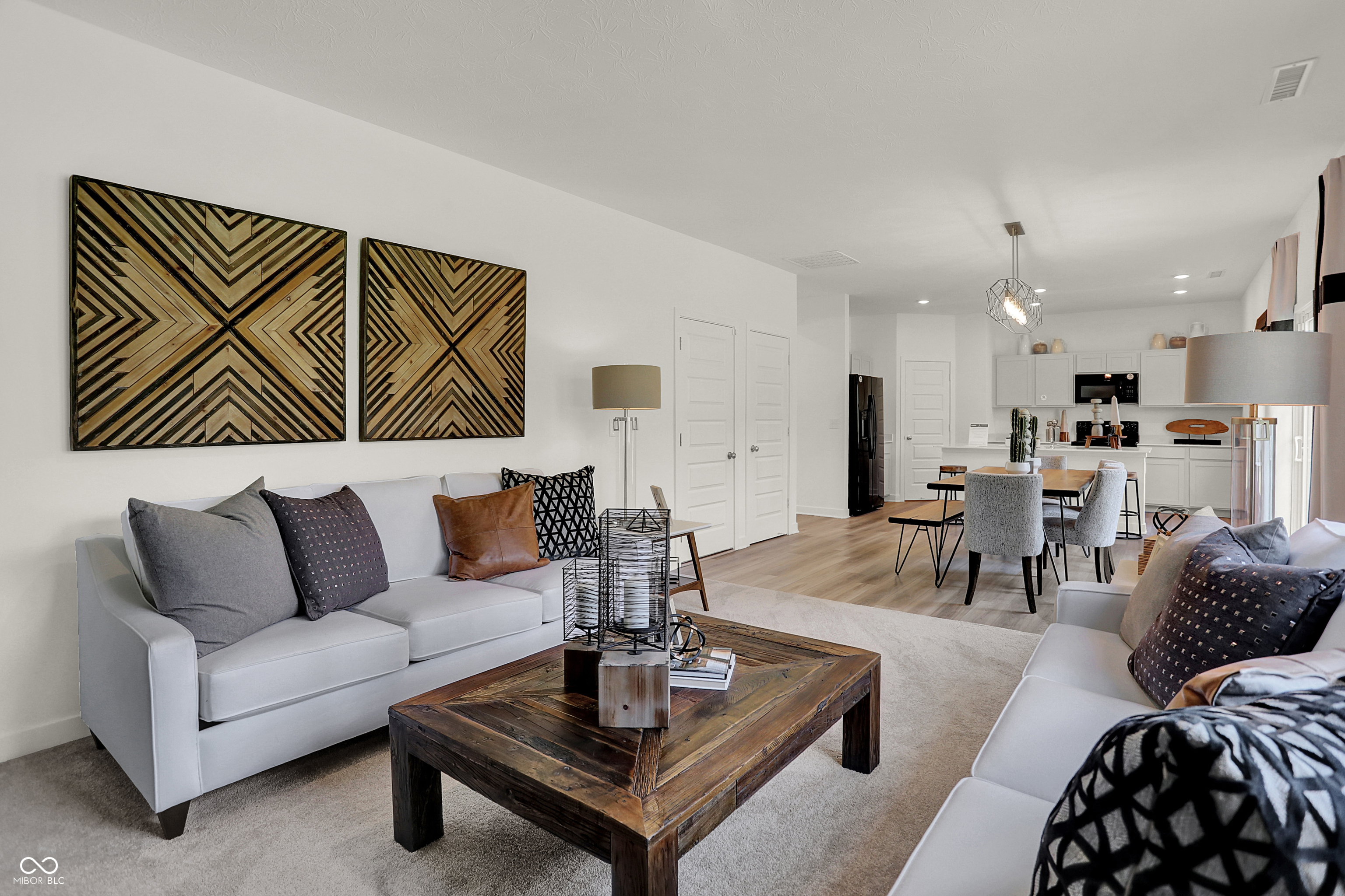 7511 Manor Lake Lane