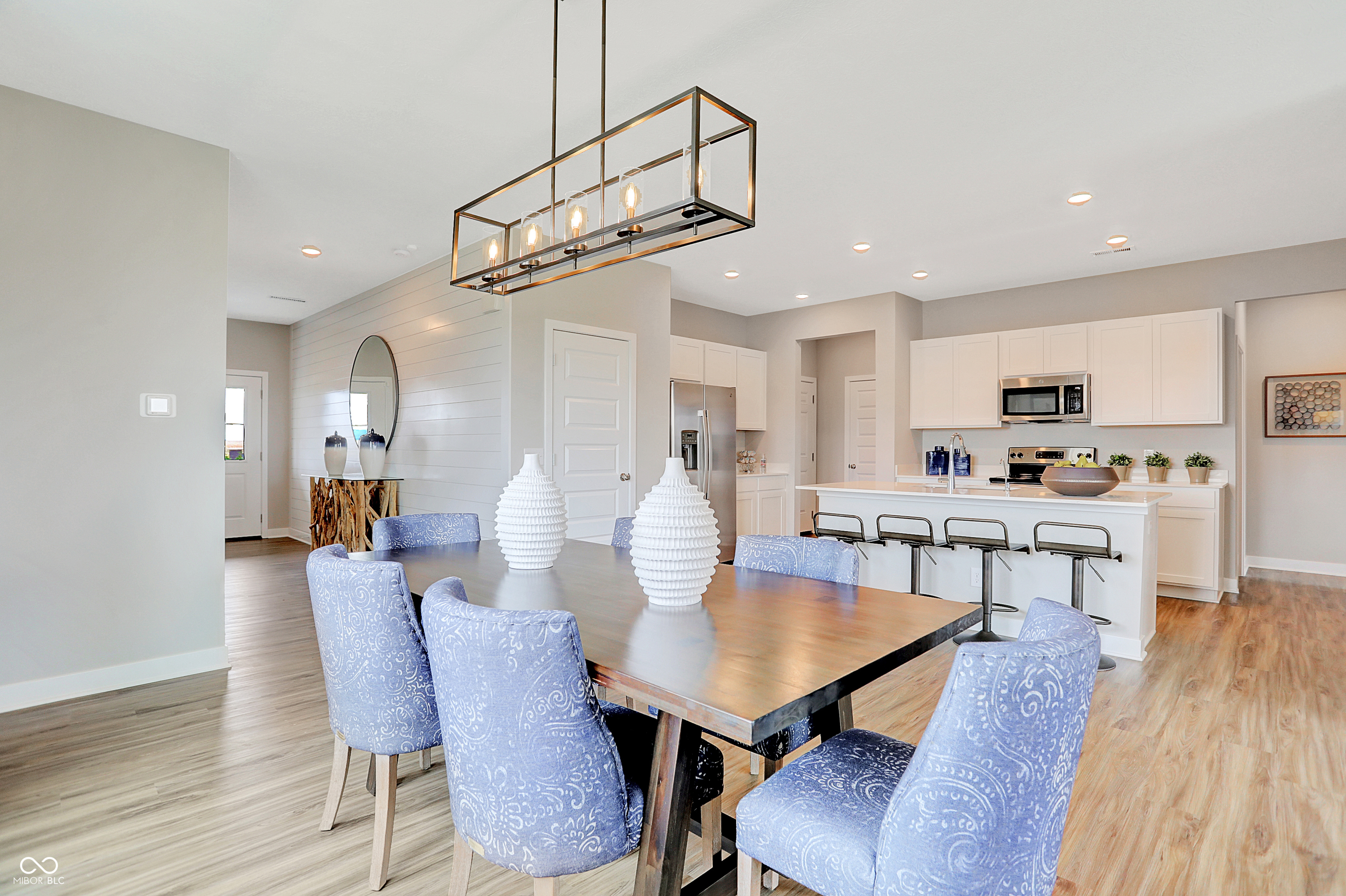 3721 Cantebury Drive