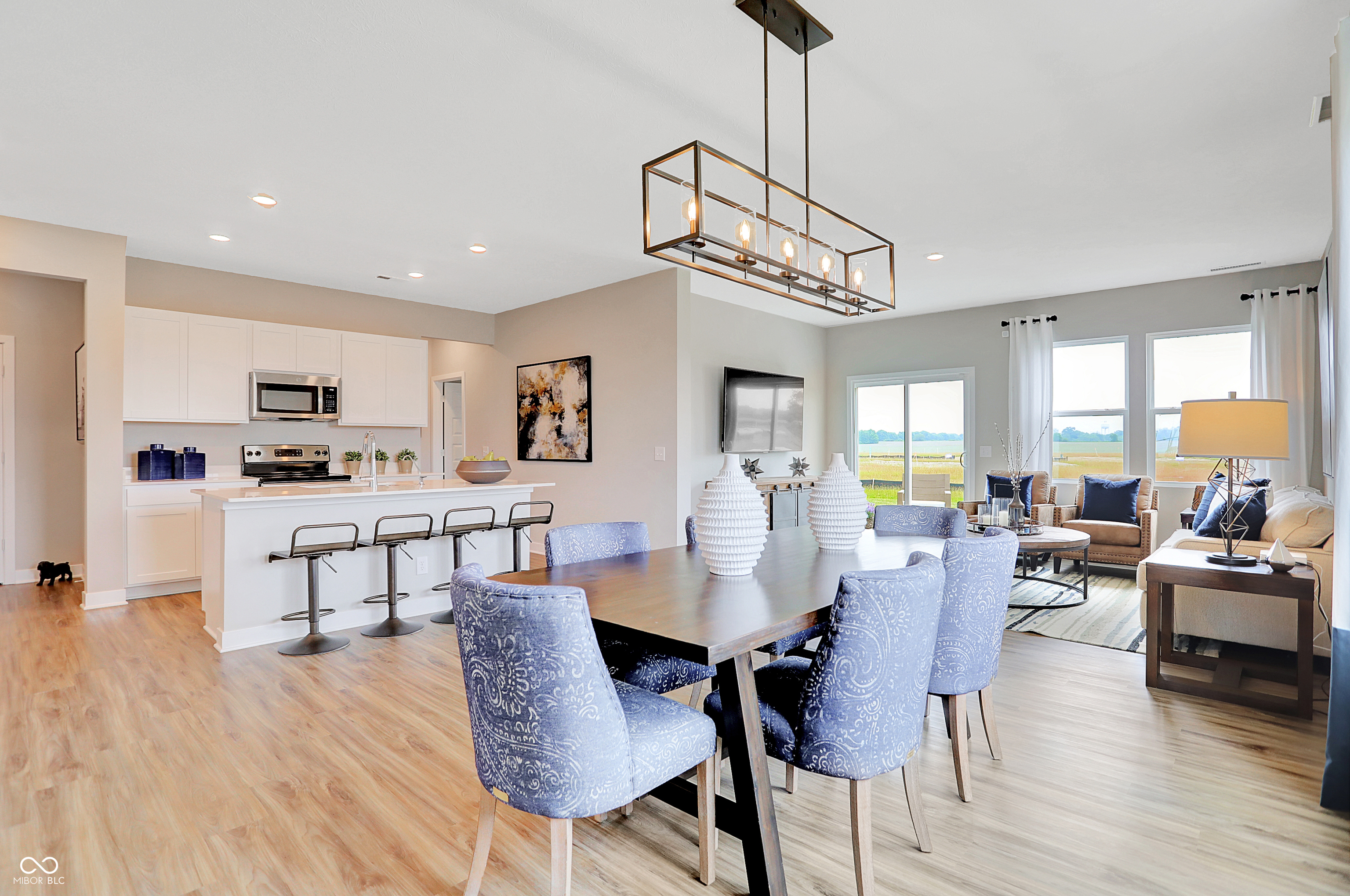 3721 Cantebury Drive
