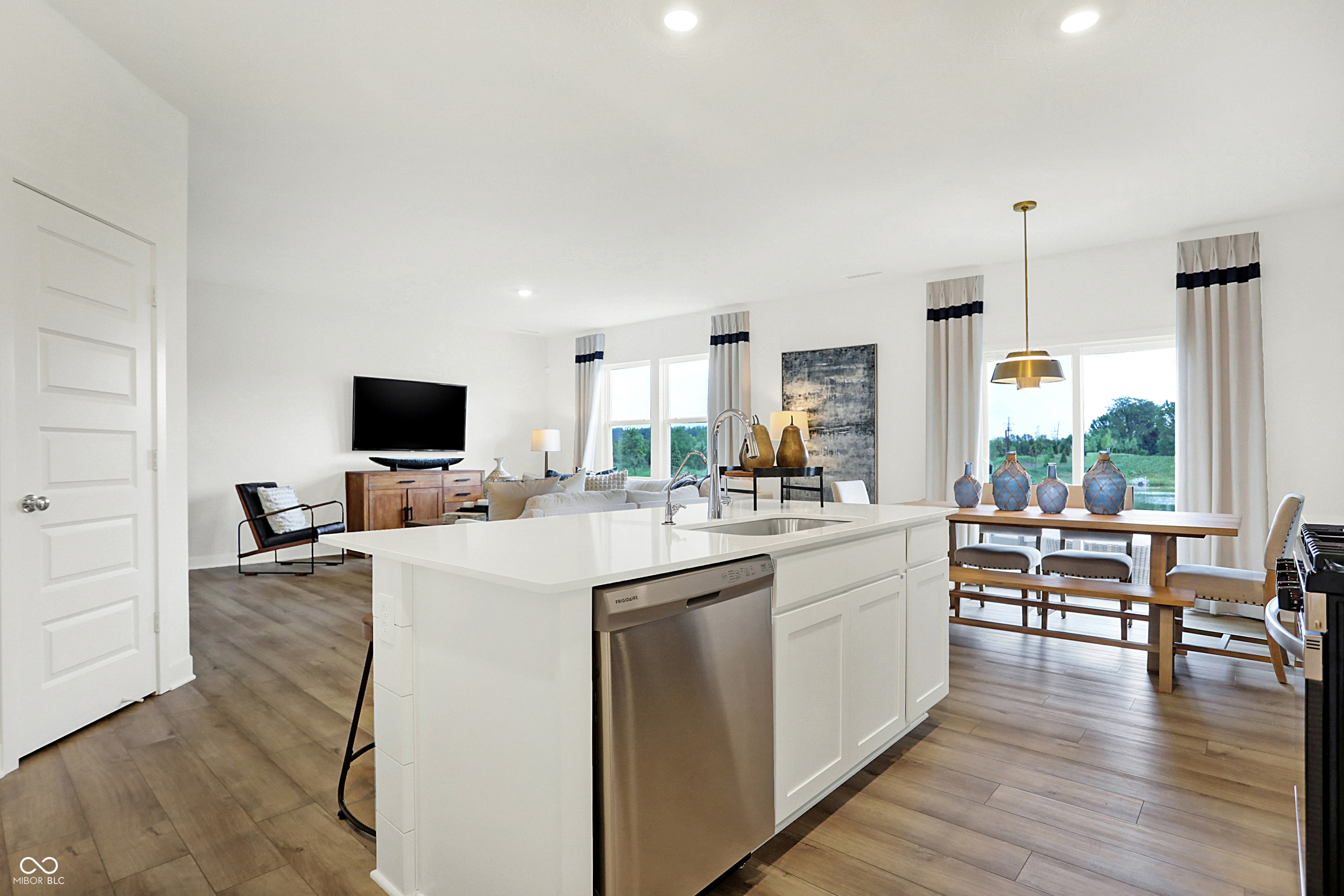 5846 Sunstone Road