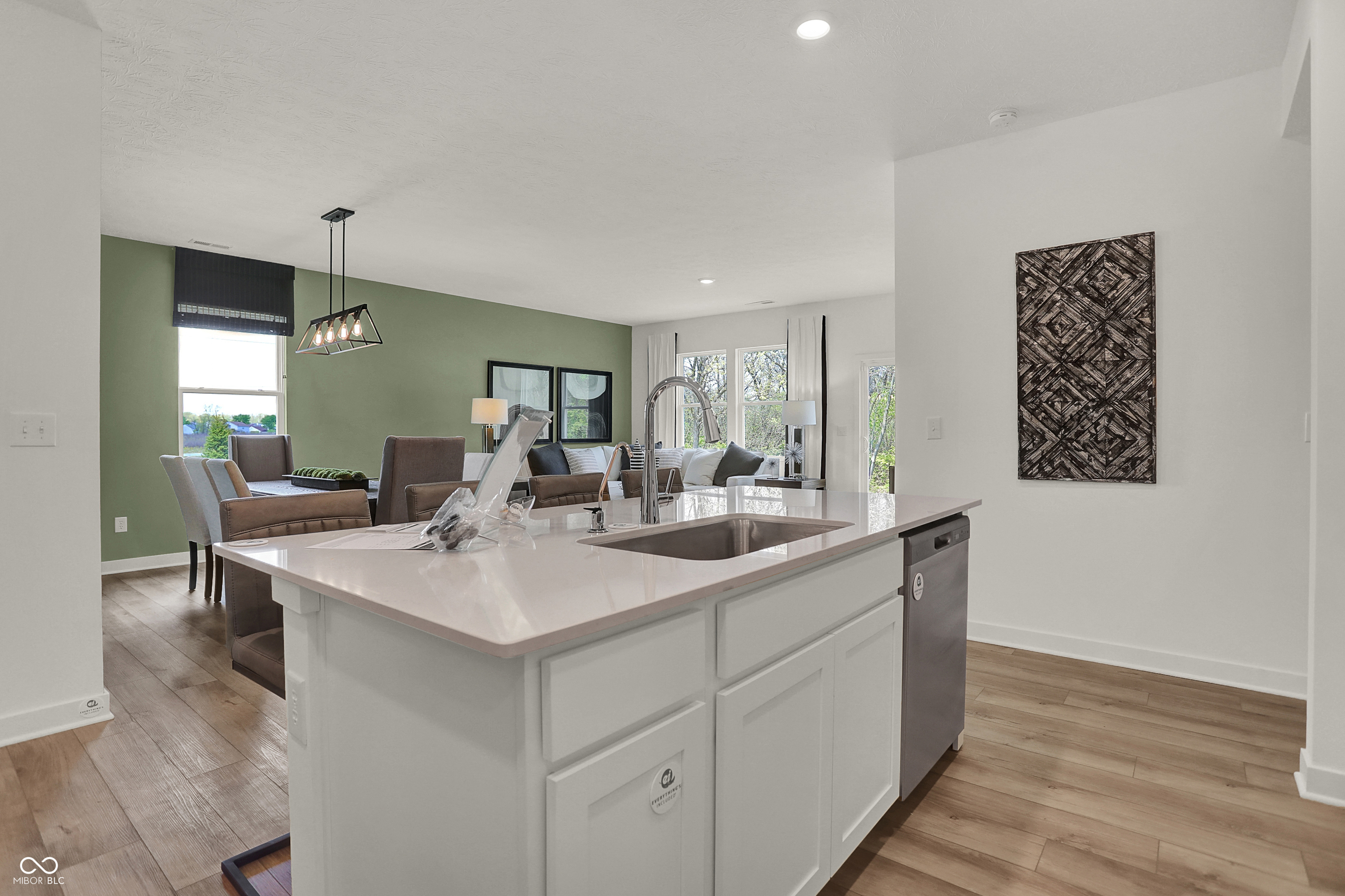 5090 Astor Way