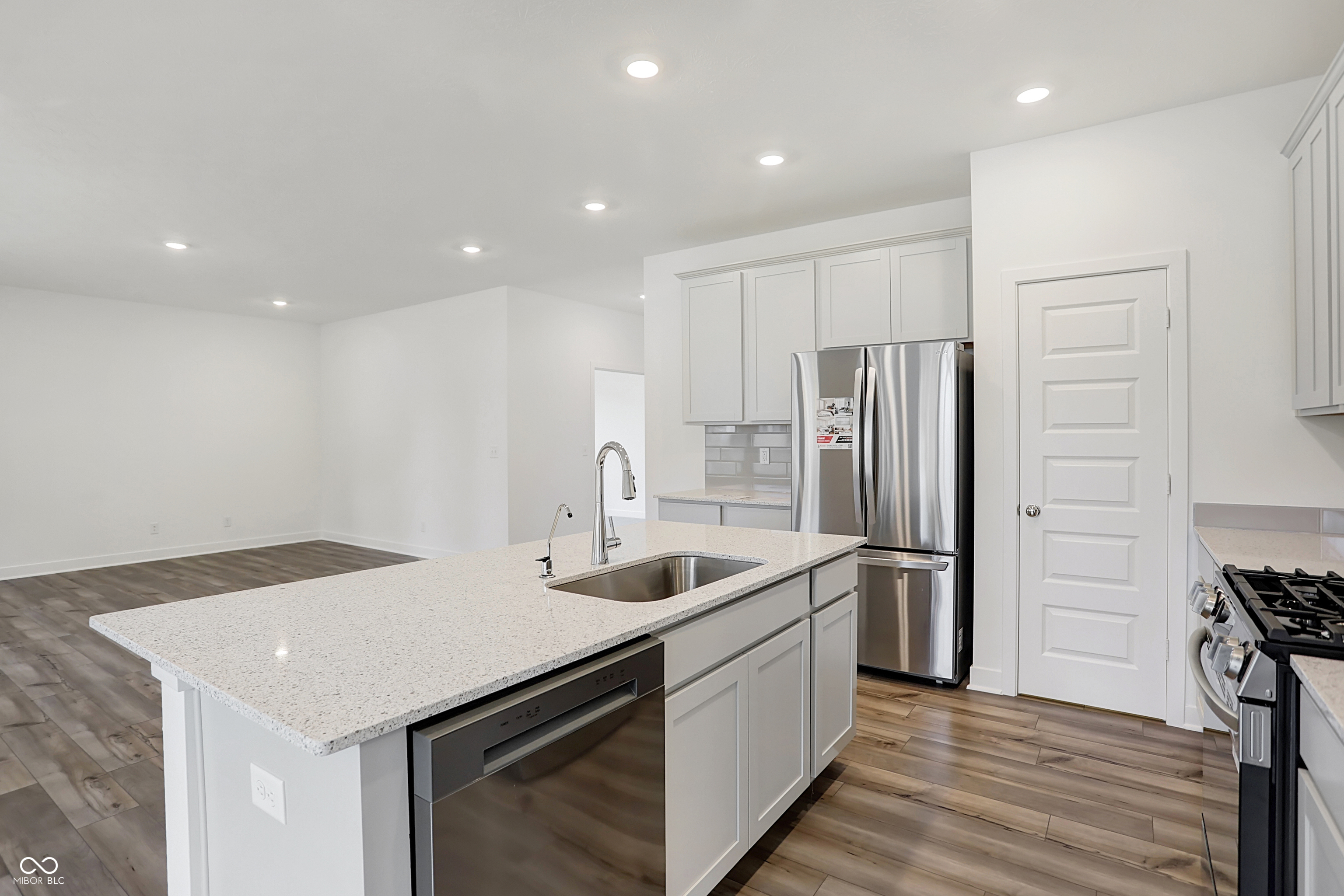 4411 Persian Street