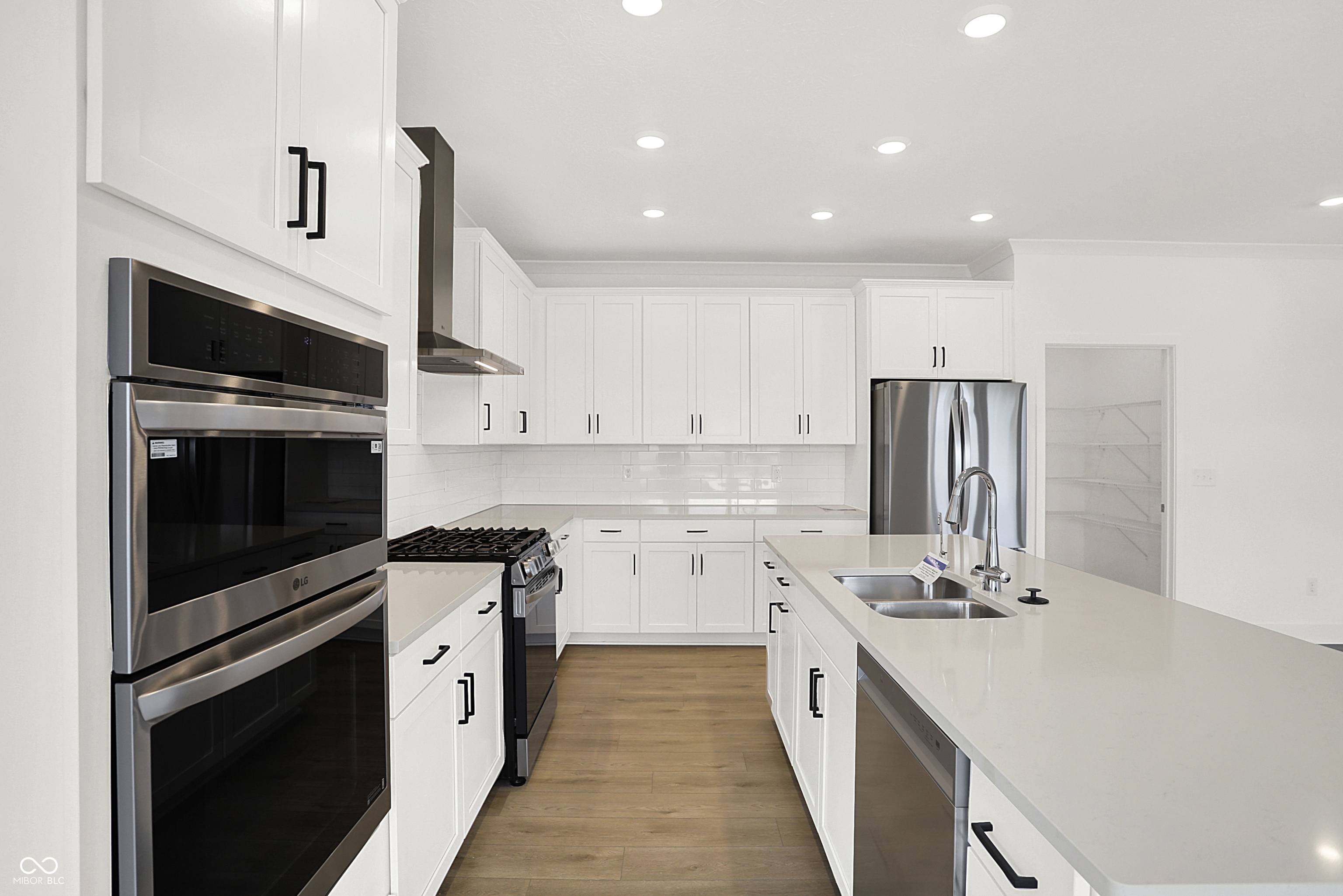 5062 Foxley Park Lane