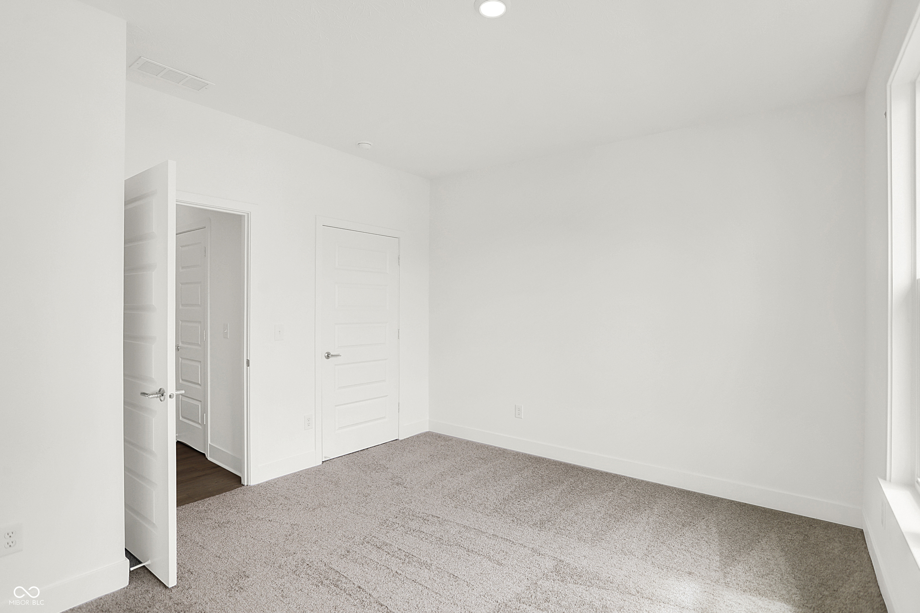 5062 Foxley Park Lane