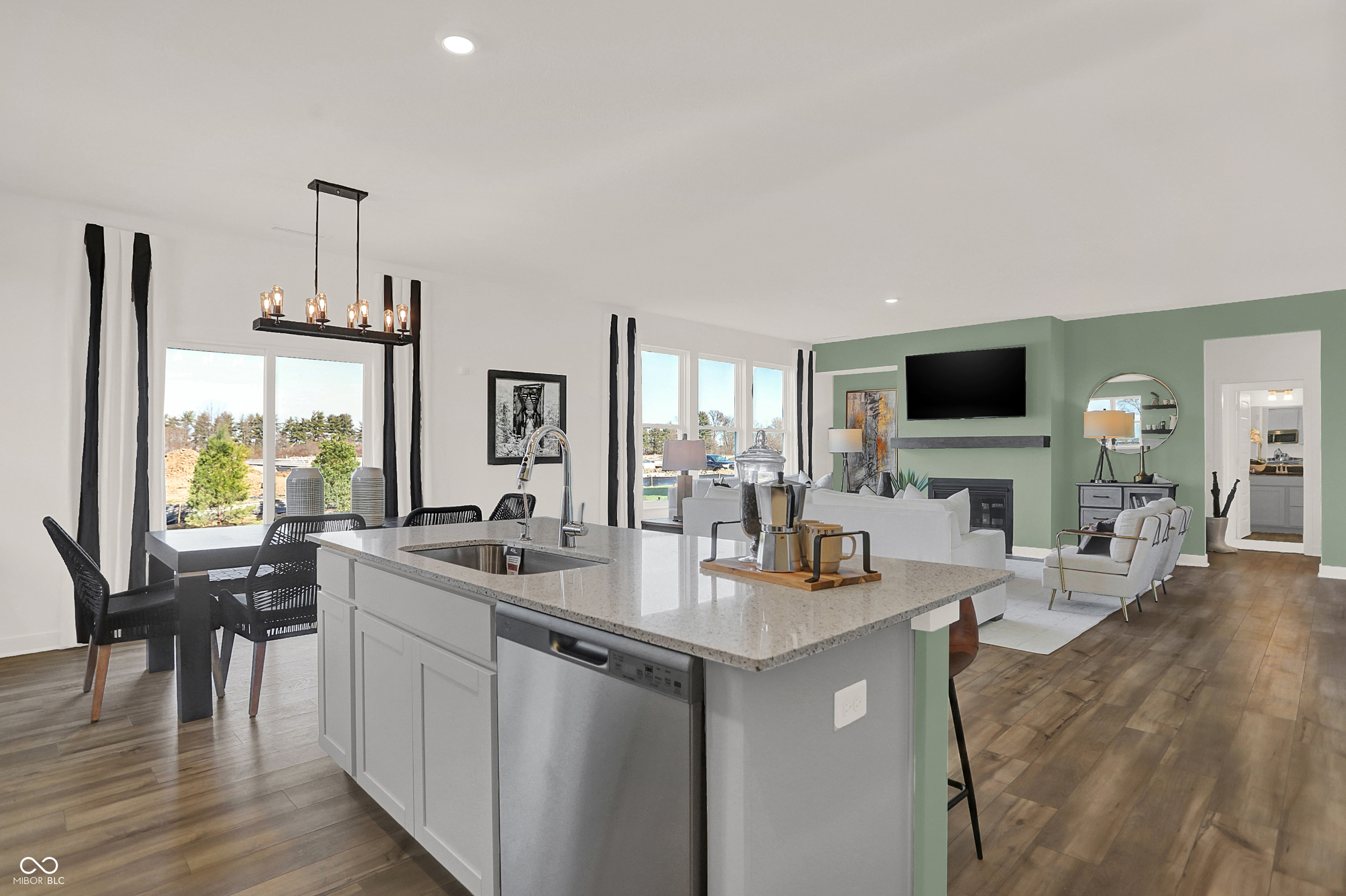 4355 Persian Street