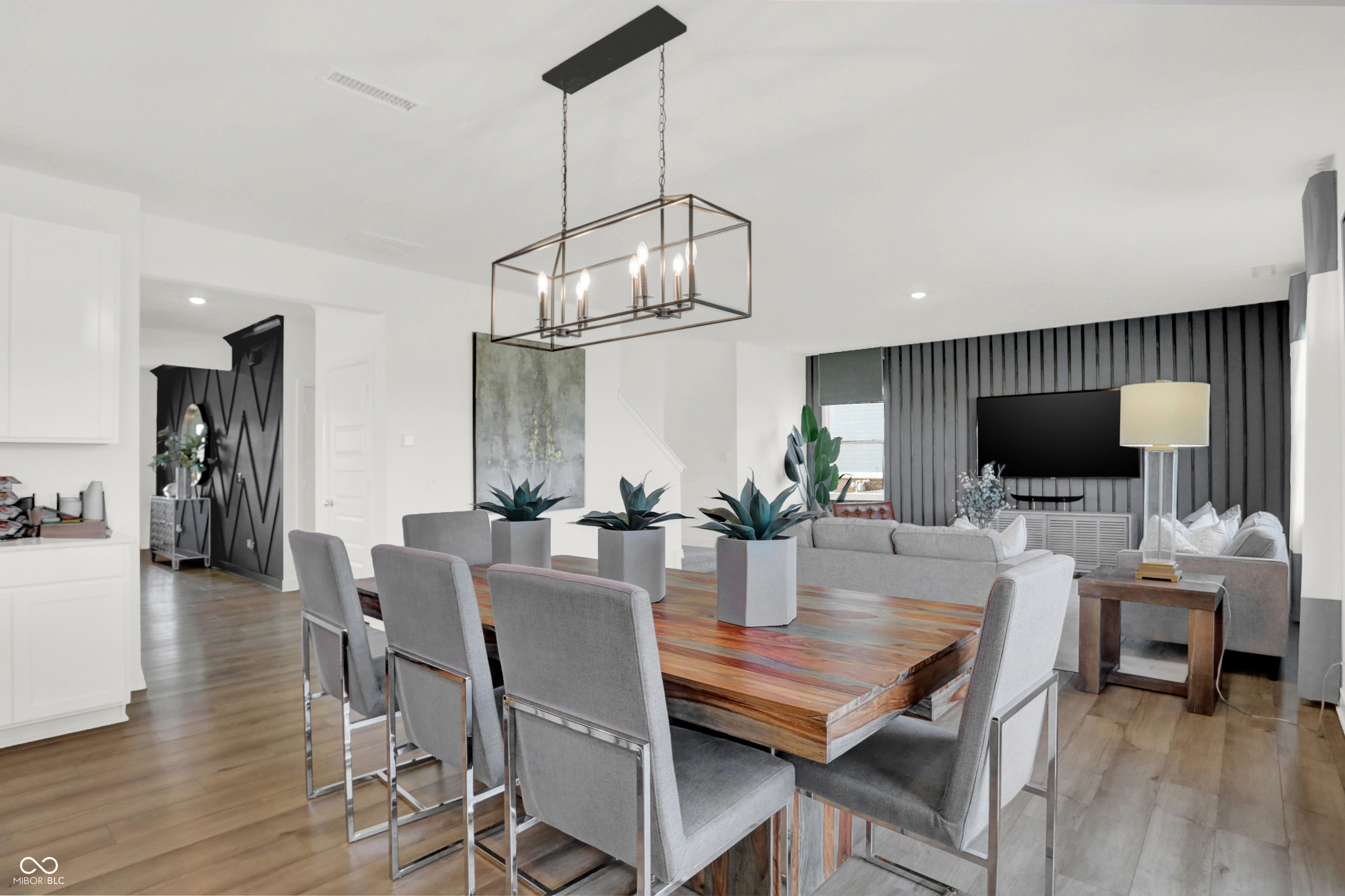 2243 Hemlock Circle
