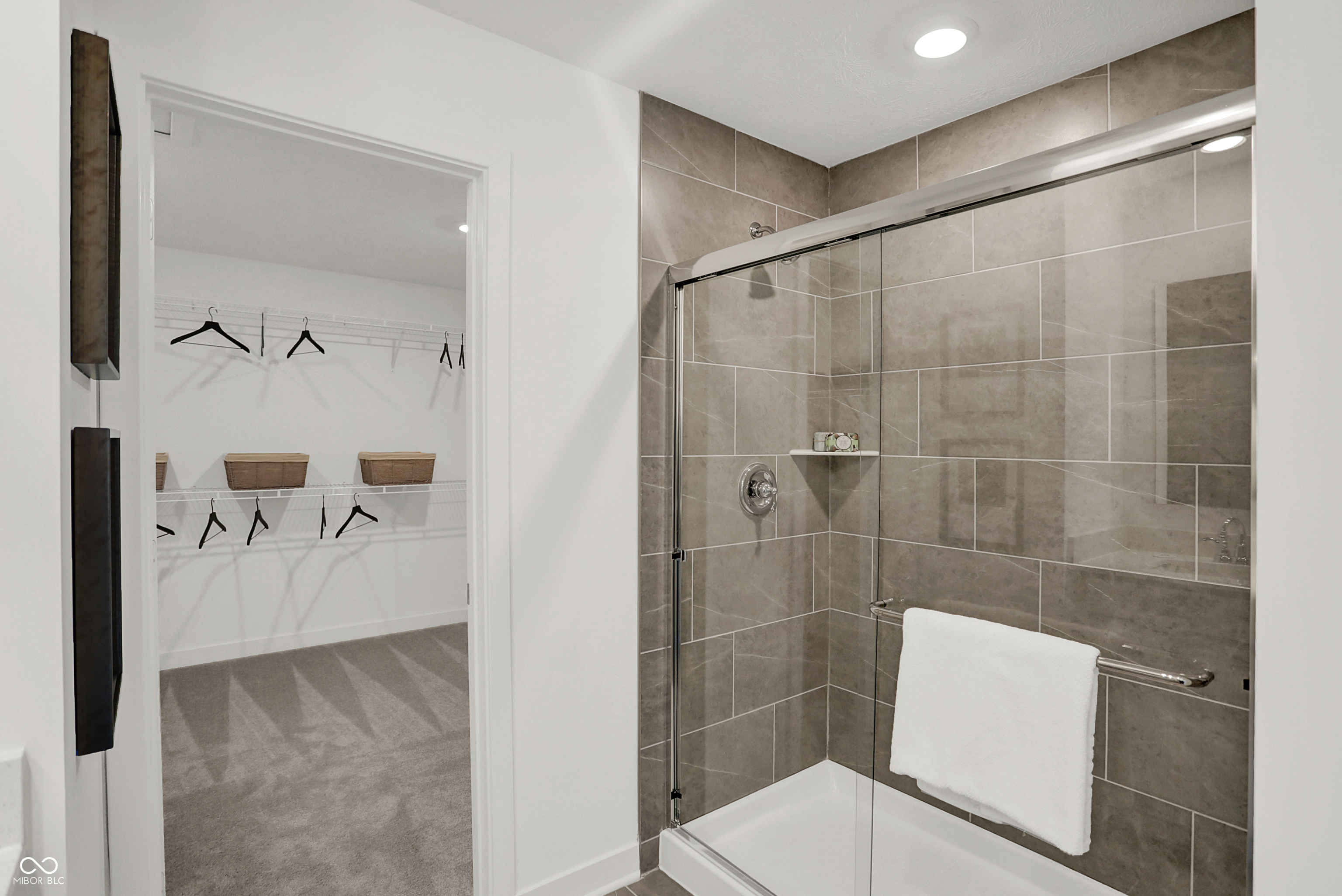 8853 Alexander Ridge Drive