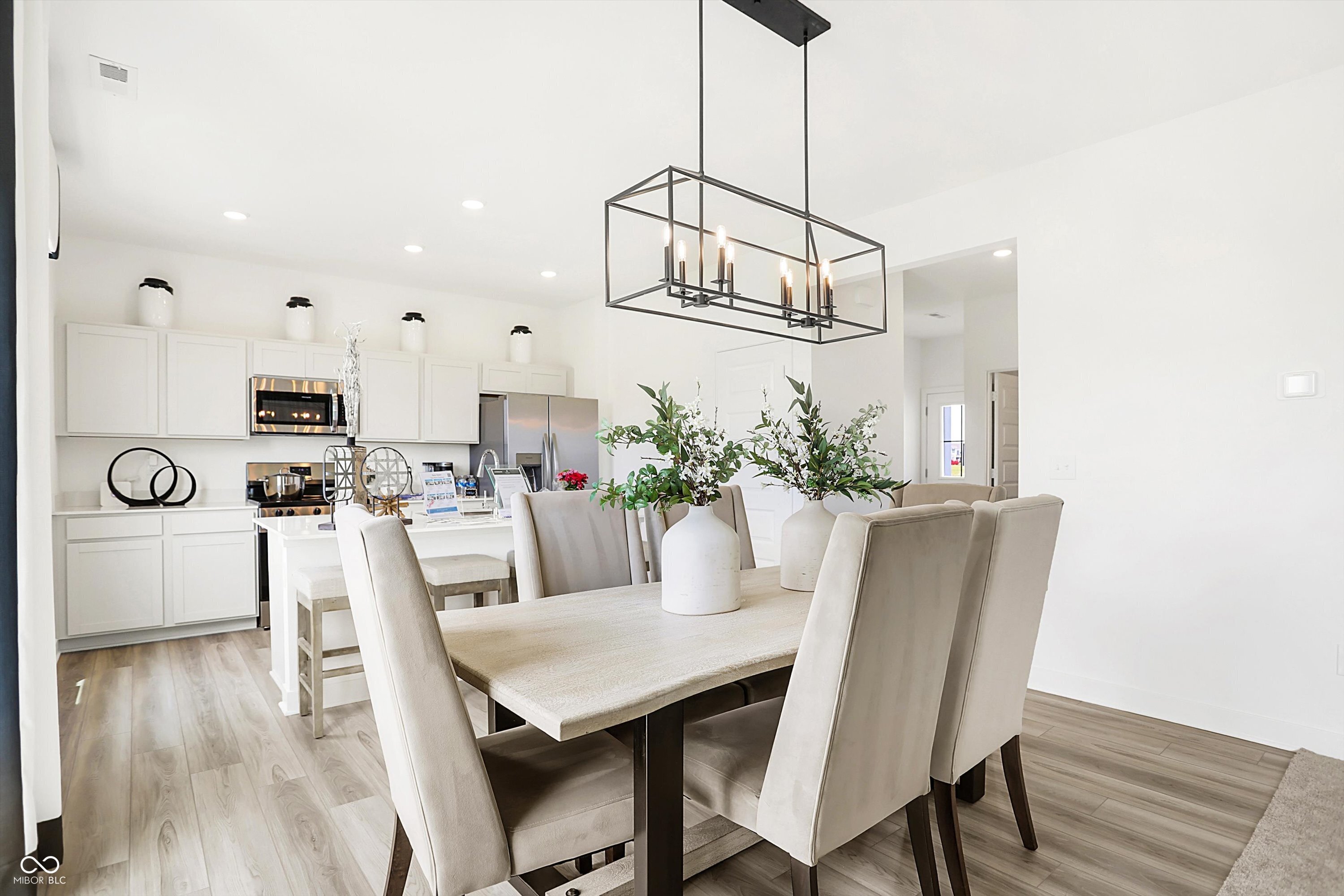2922 Woods Edge Drive