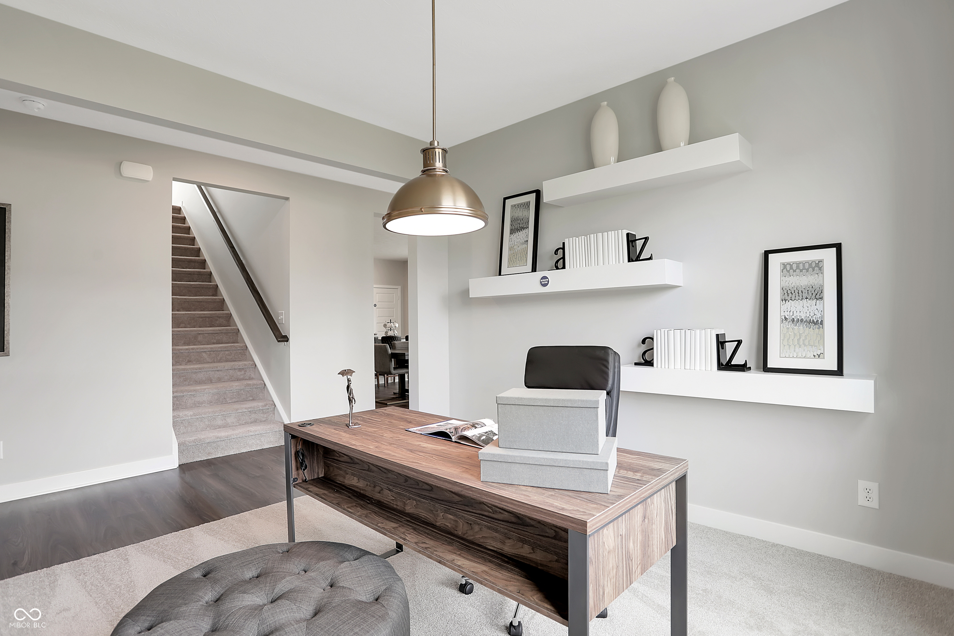 8856 Alexander Ridge Drive