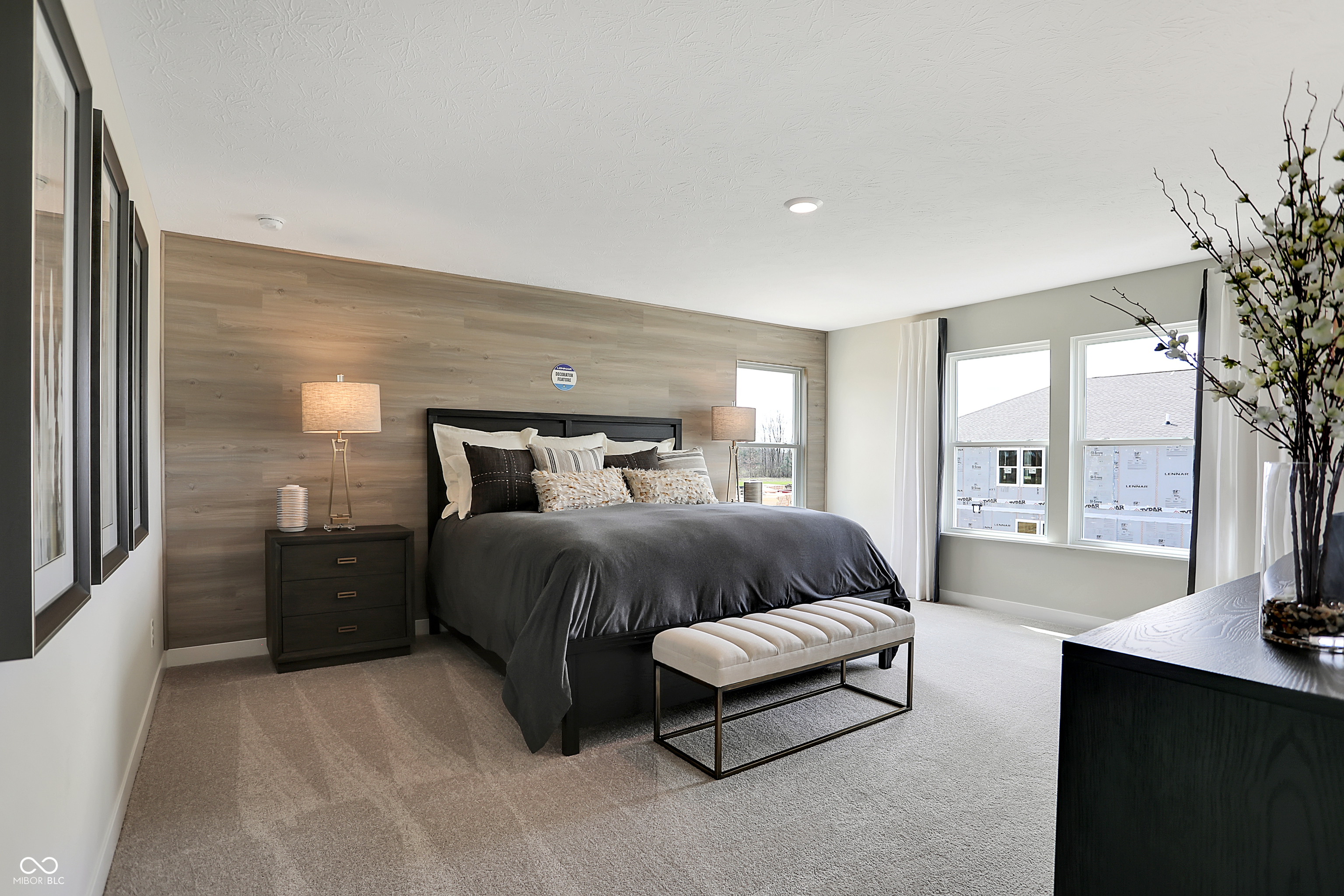 8856 Alexander Ridge Drive