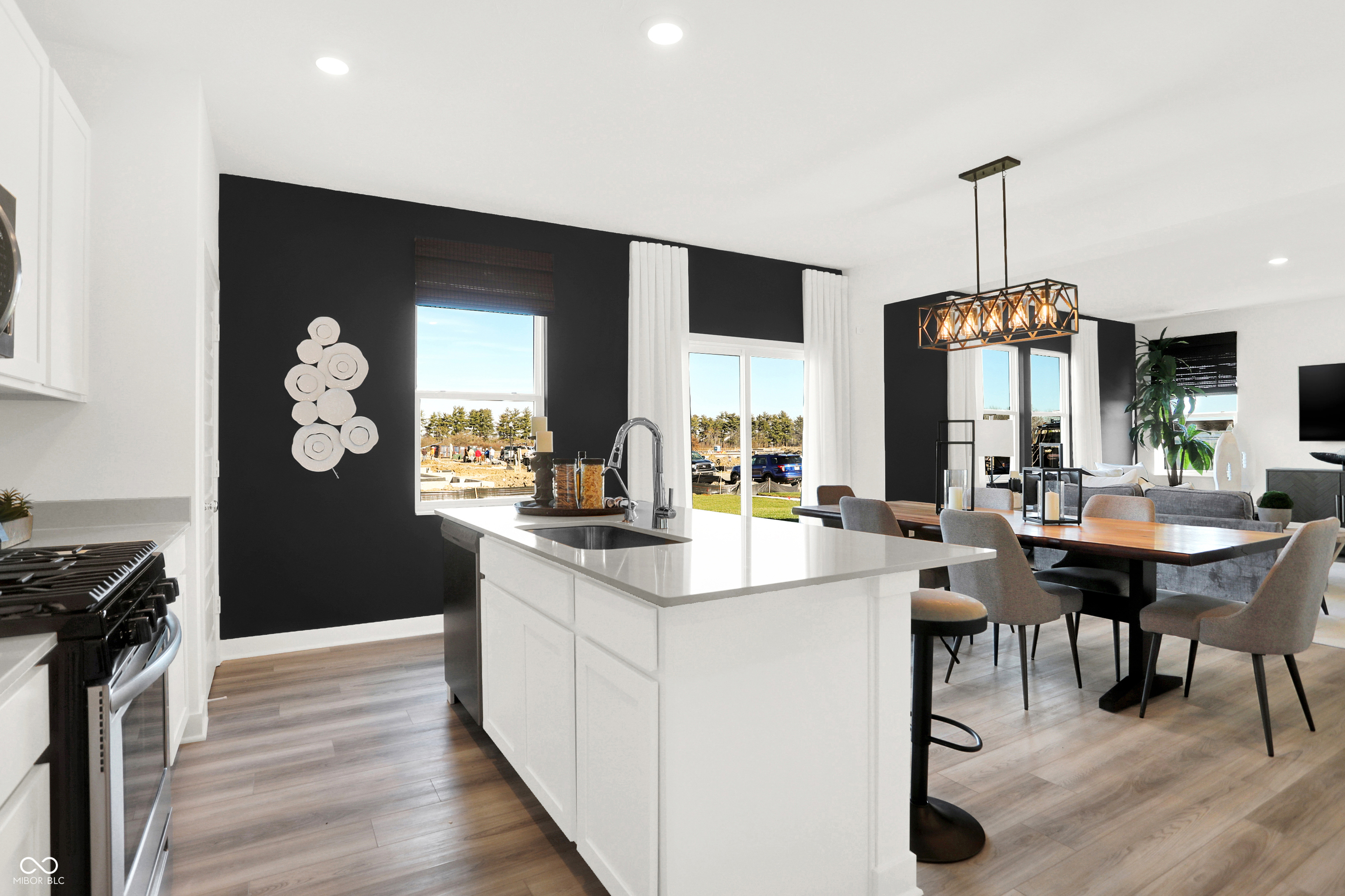 1725 Hemlock Circle