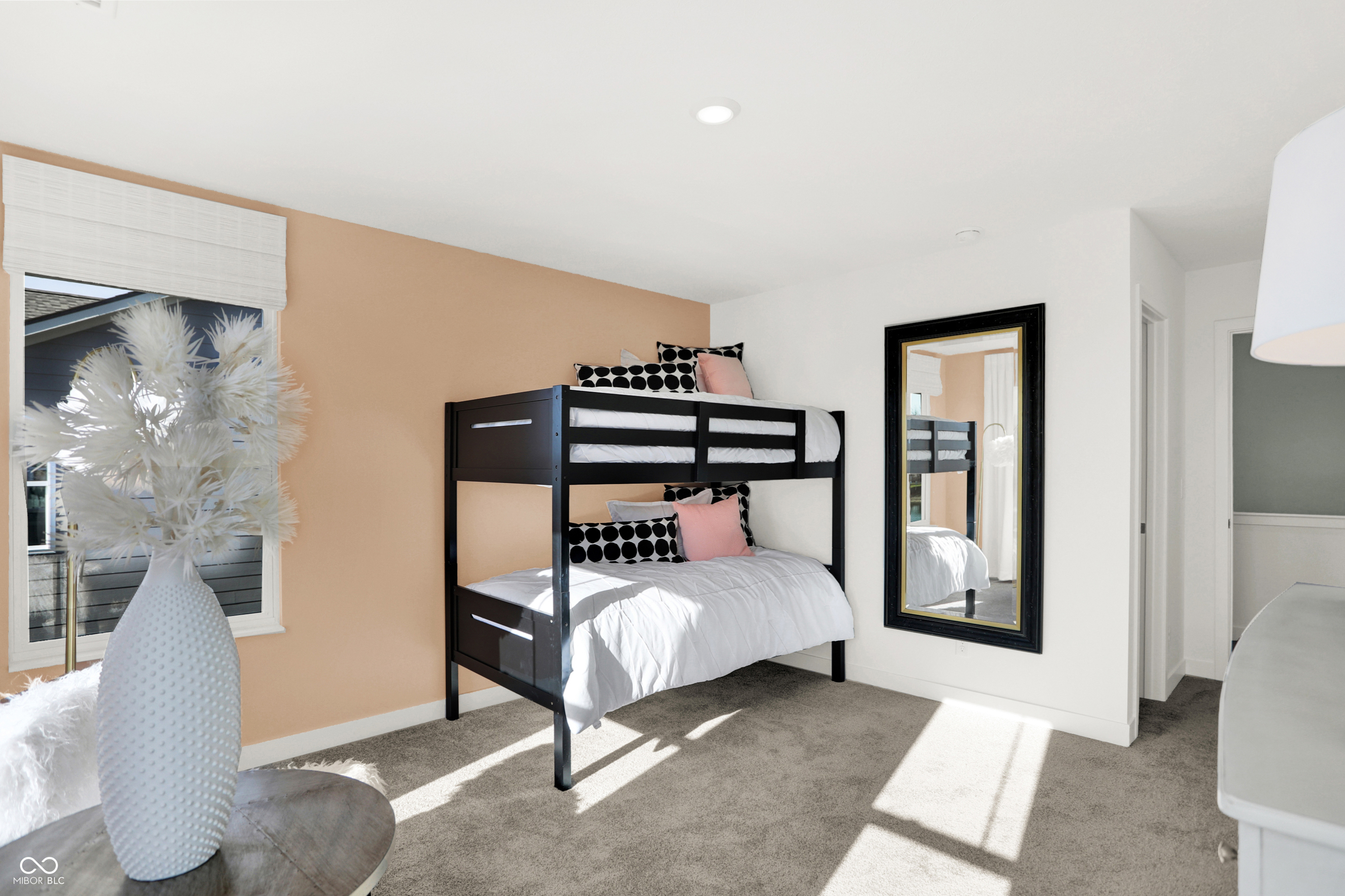 1725 Hemlock Circle