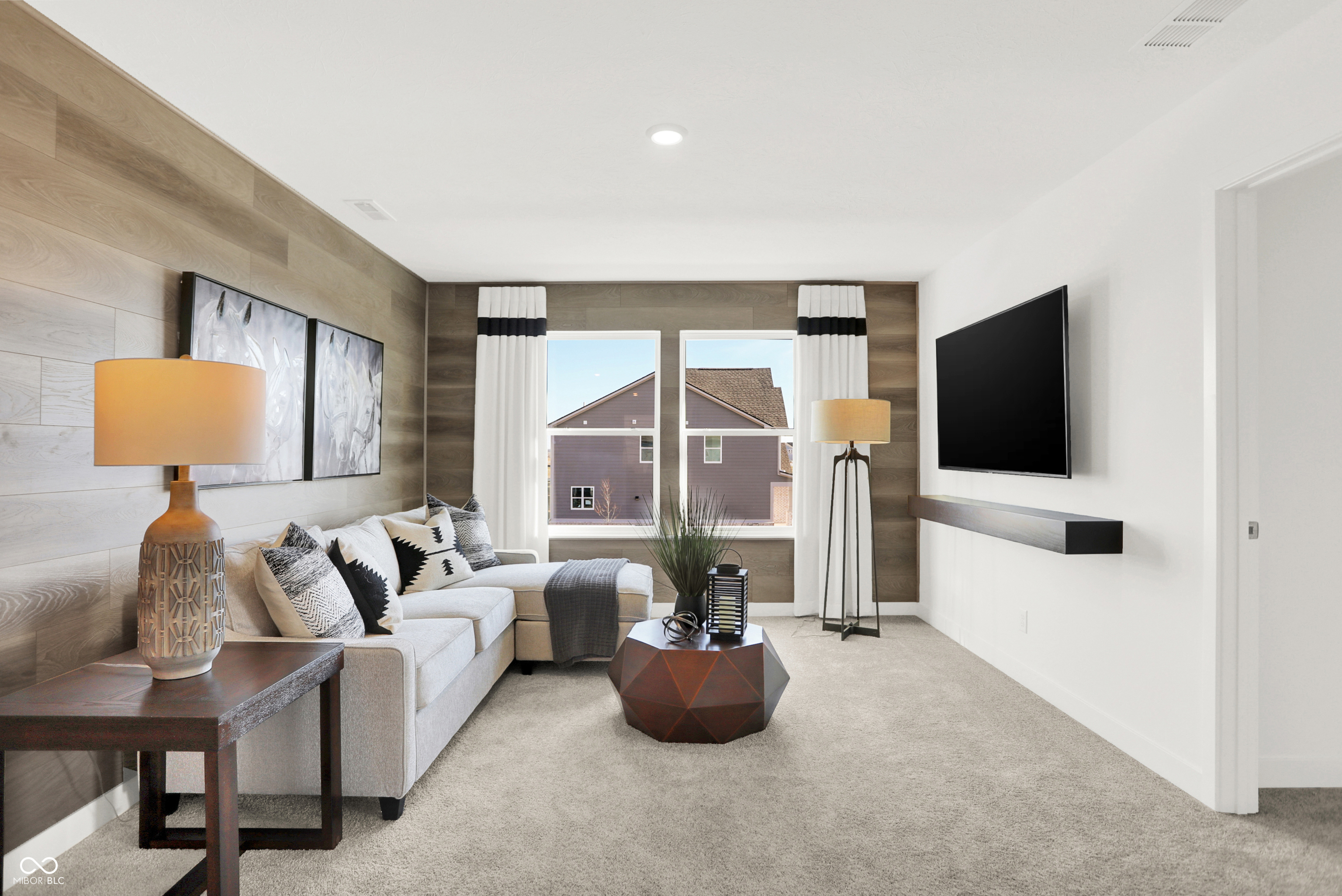 1725 Hemlock Circle