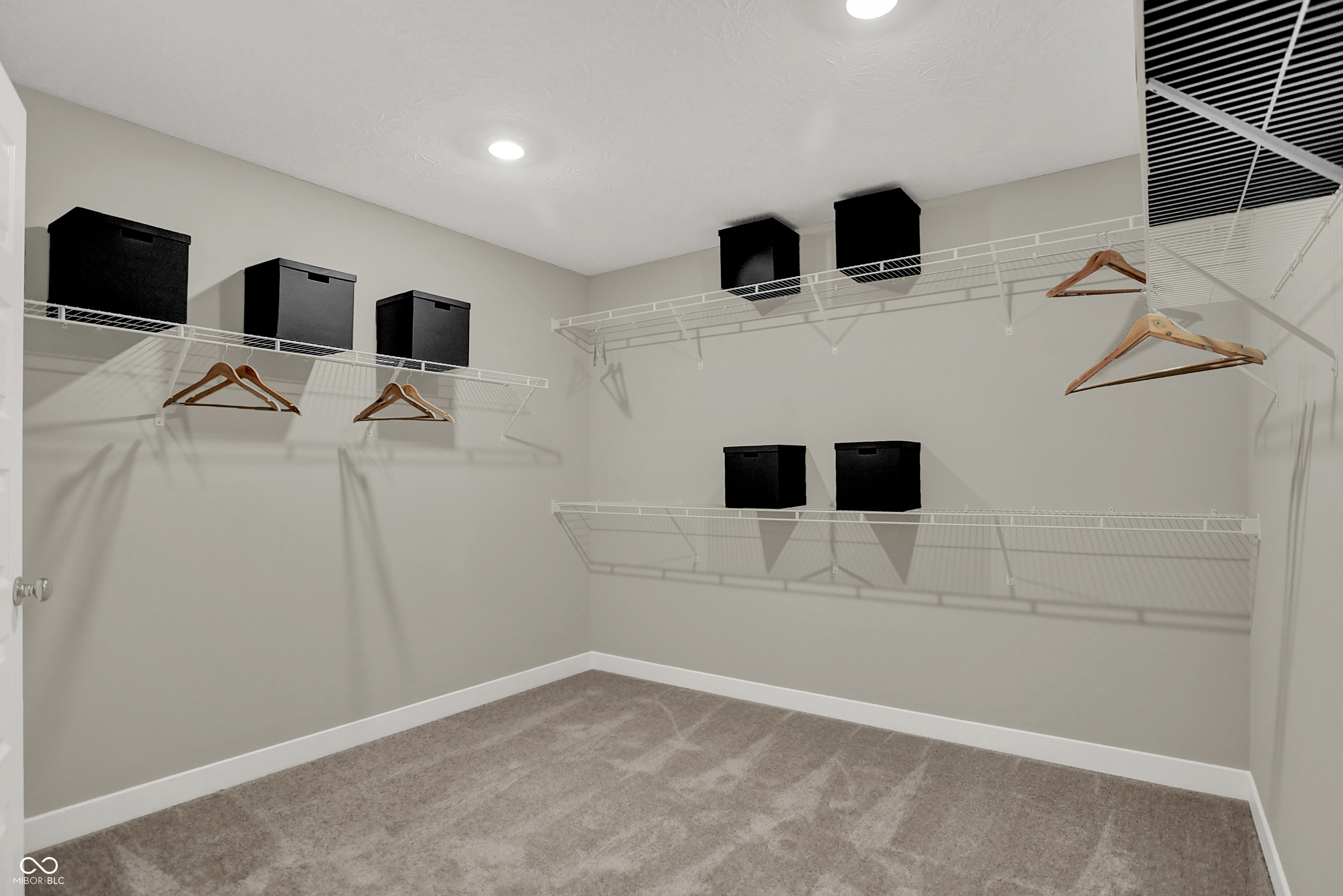 19843 Moorpark Landing