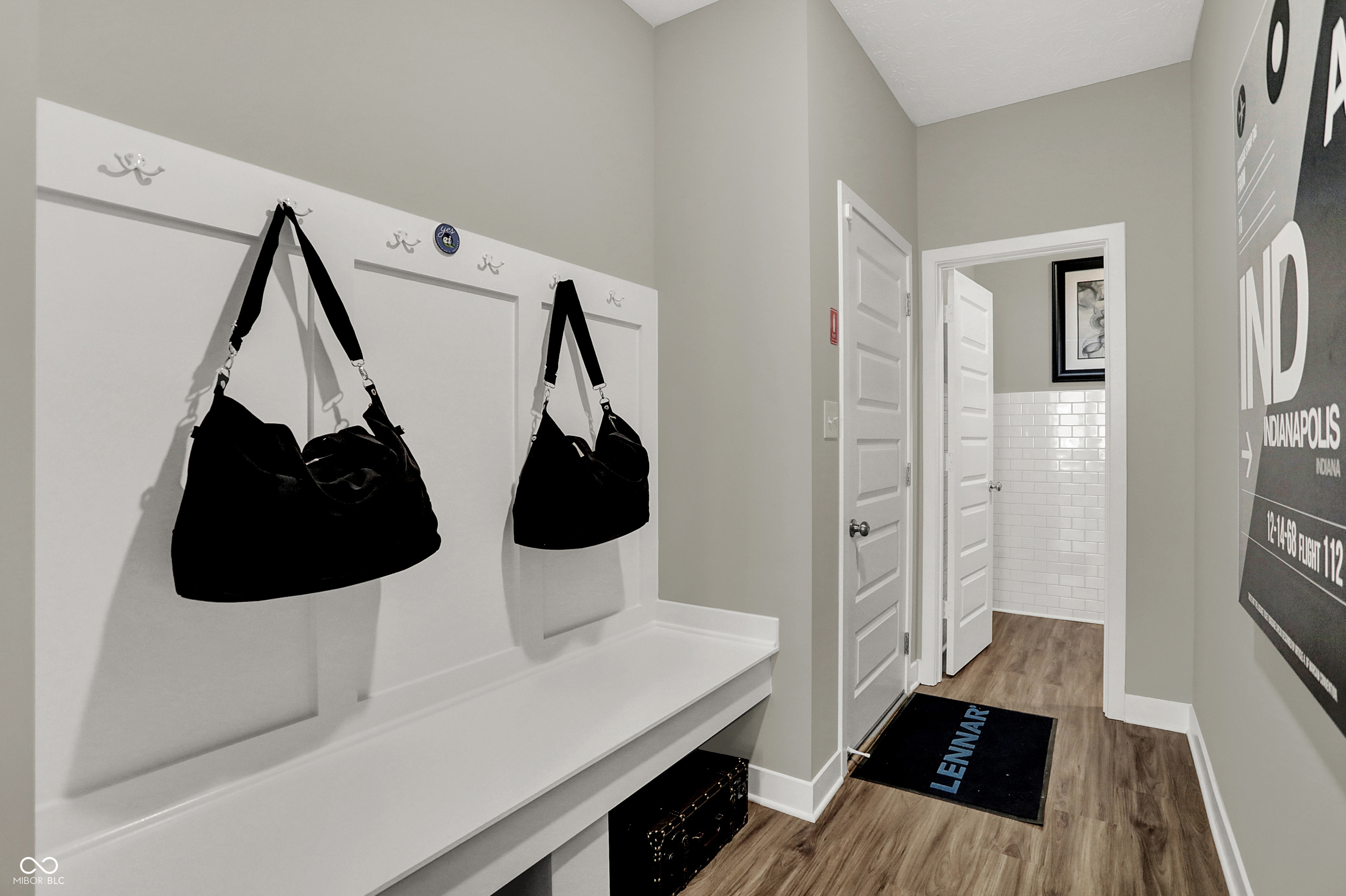 19843 Moorpark Landing