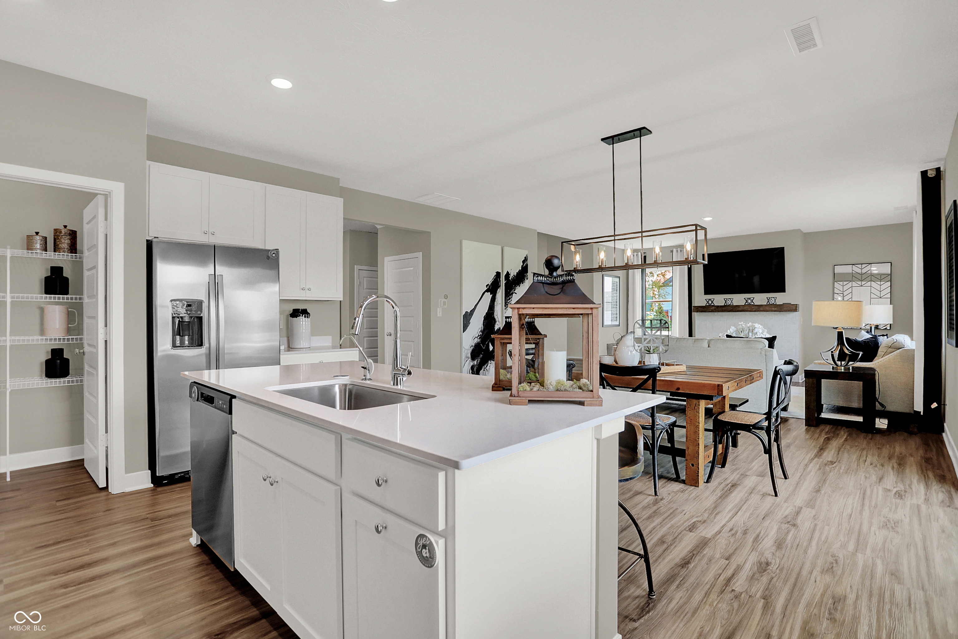 19843 Moorpark Landing