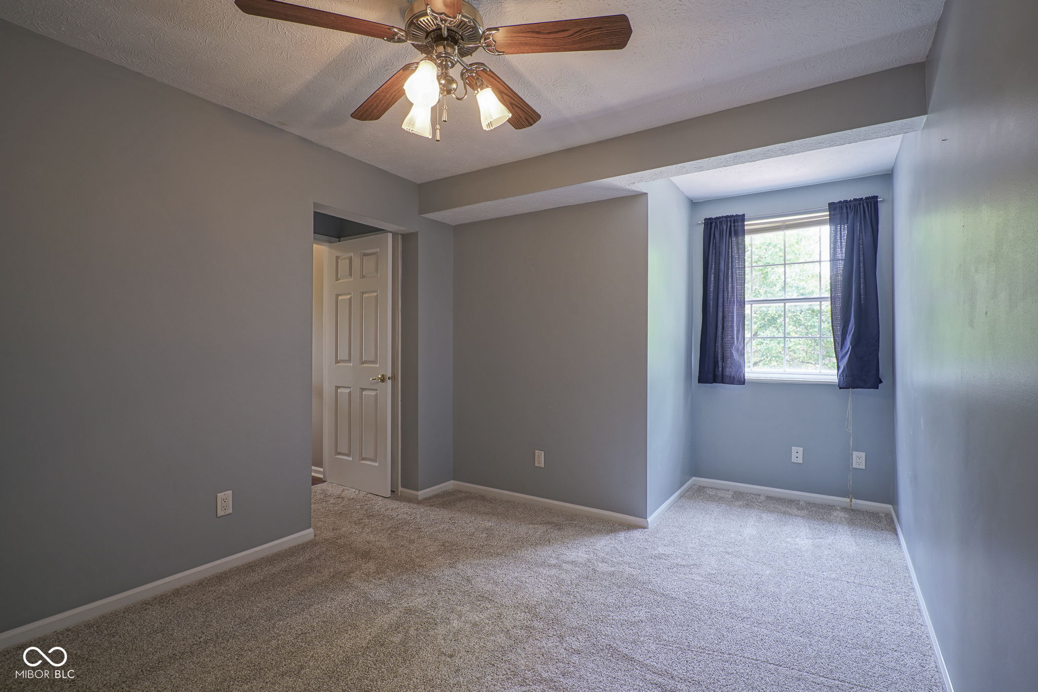 17635 Willow Creek Way