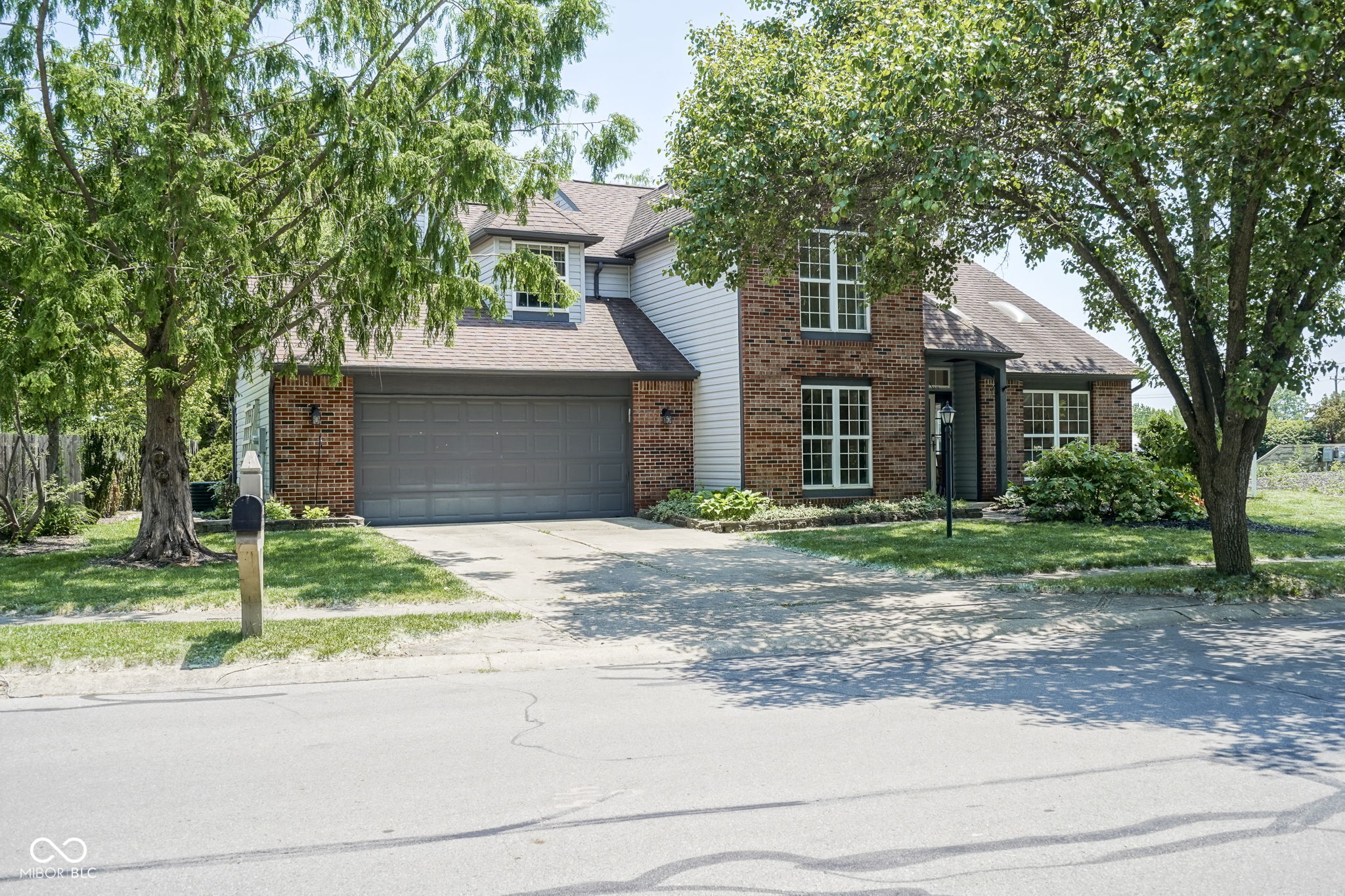 17635 Willow Creek Way