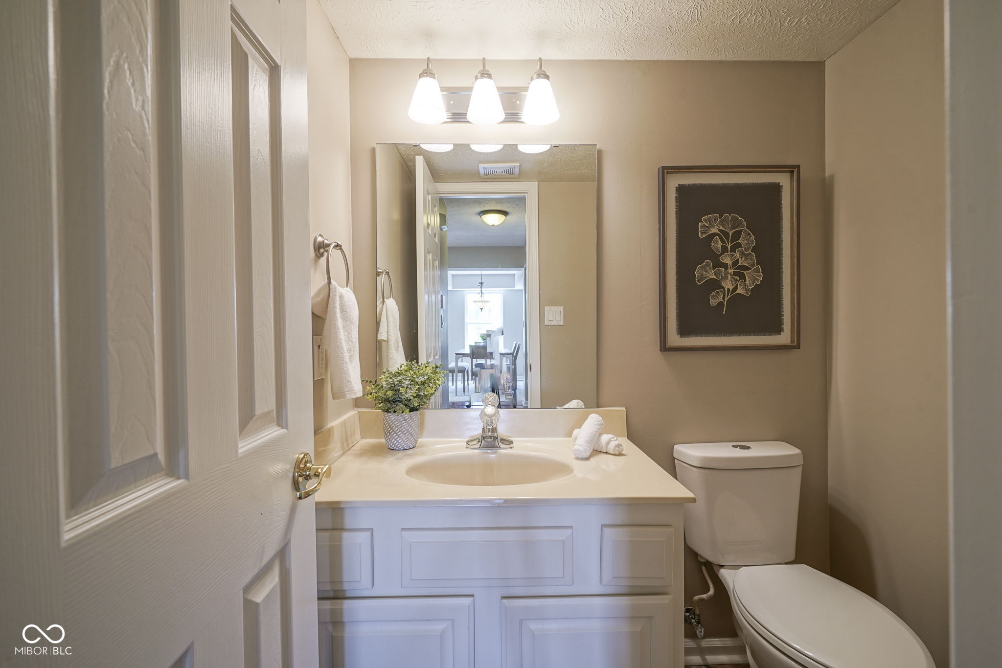 17635 Willow Creek Way