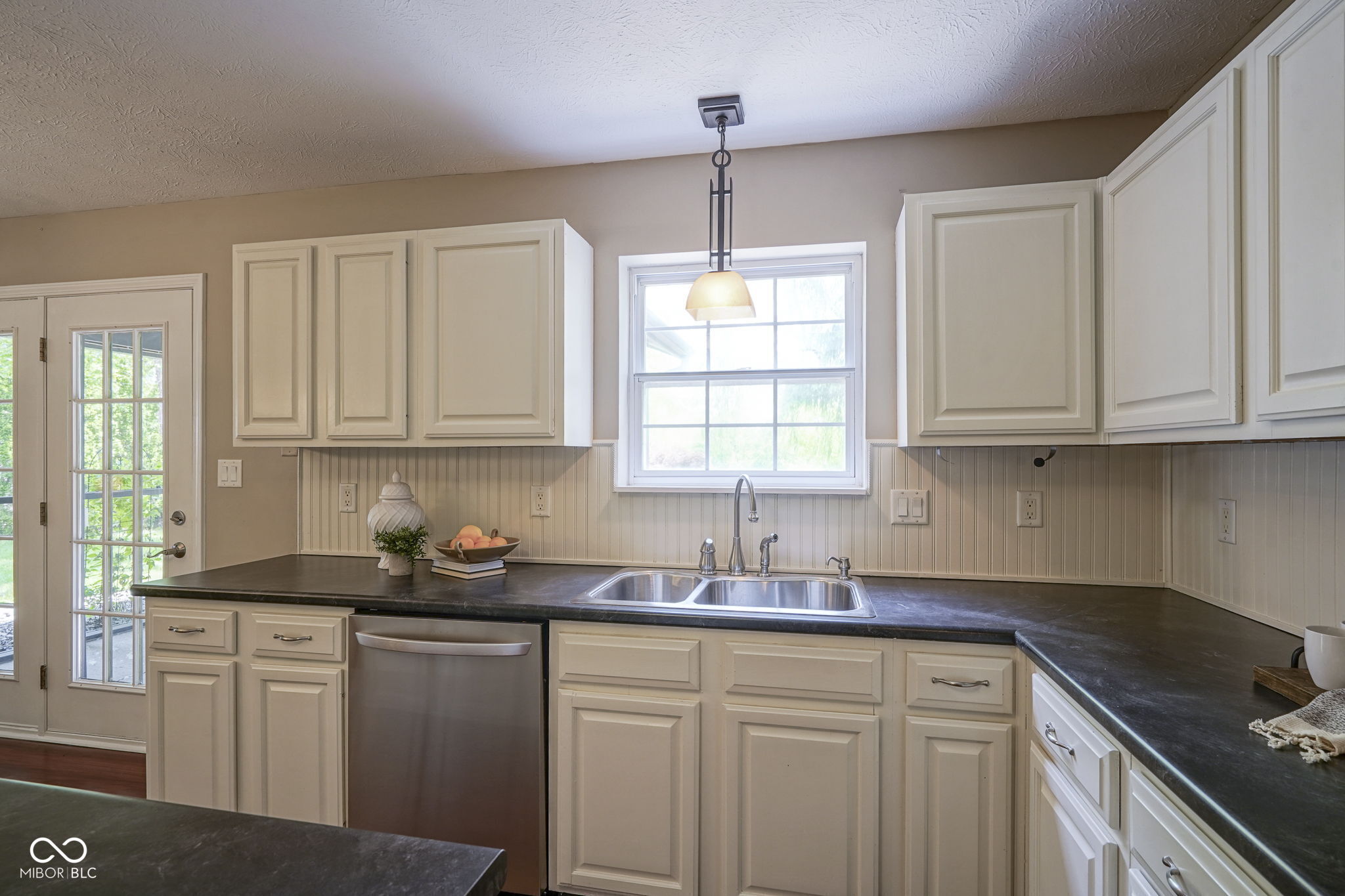 17635 Willow Creek Way