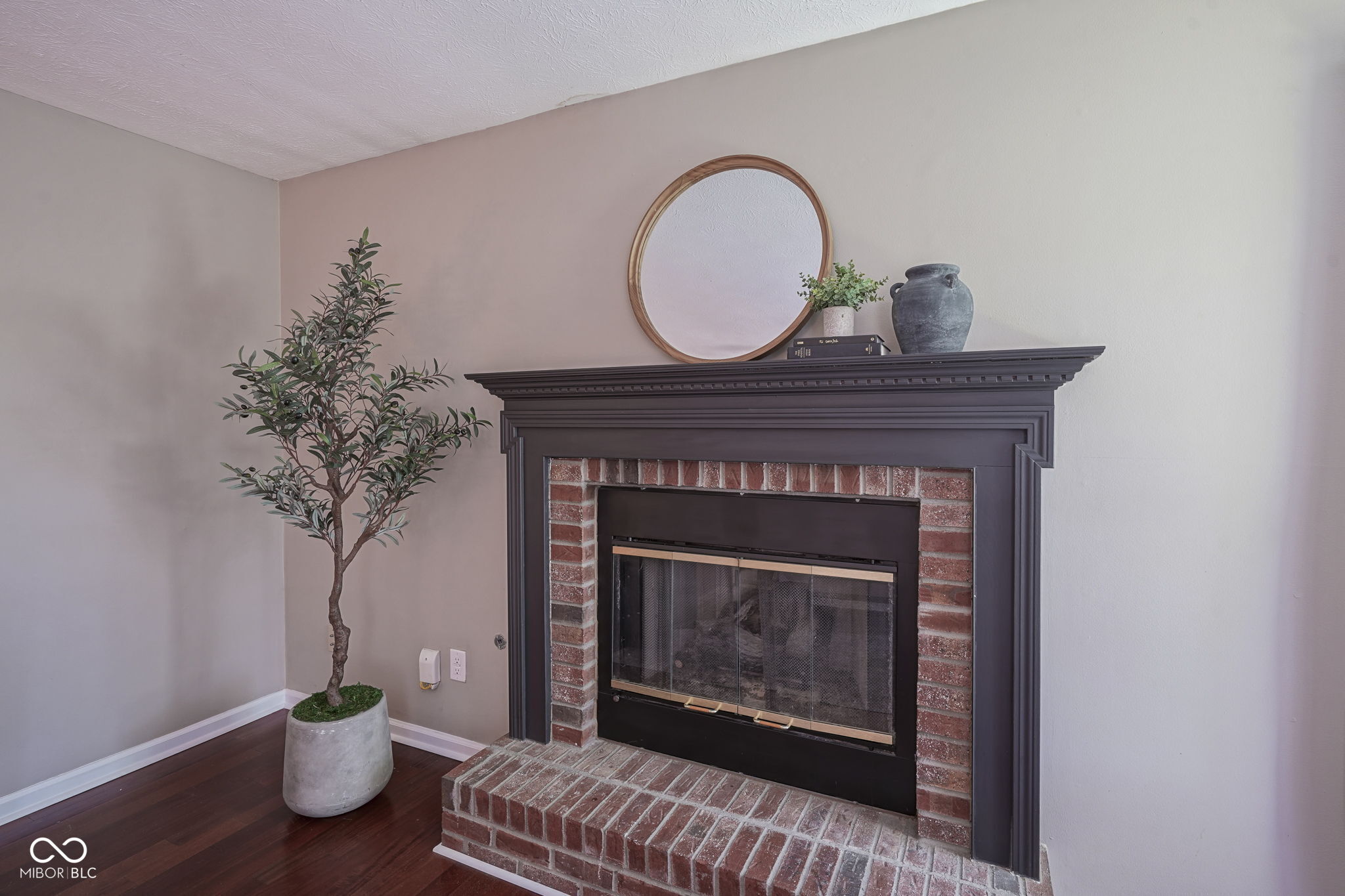 17635 Willow Creek Way