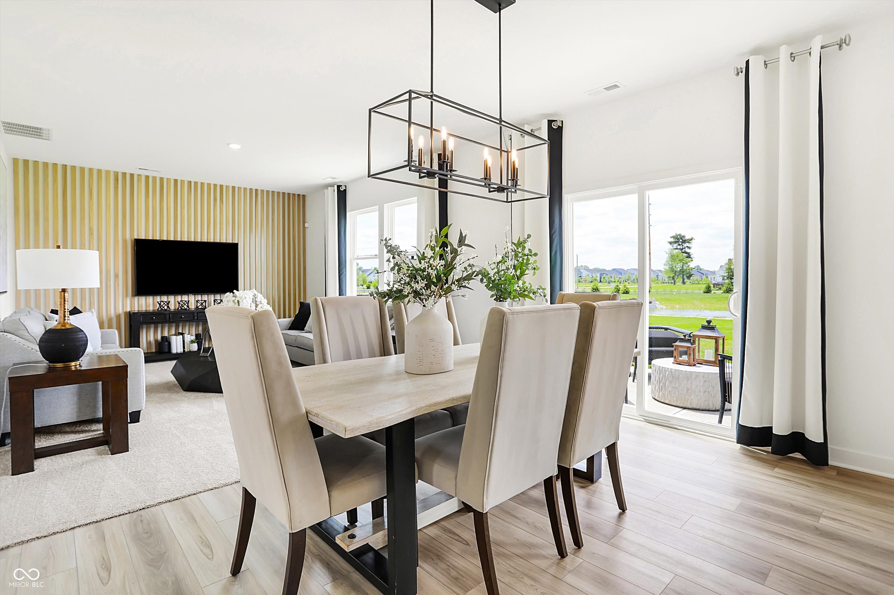 2920 Woods Edge Drive