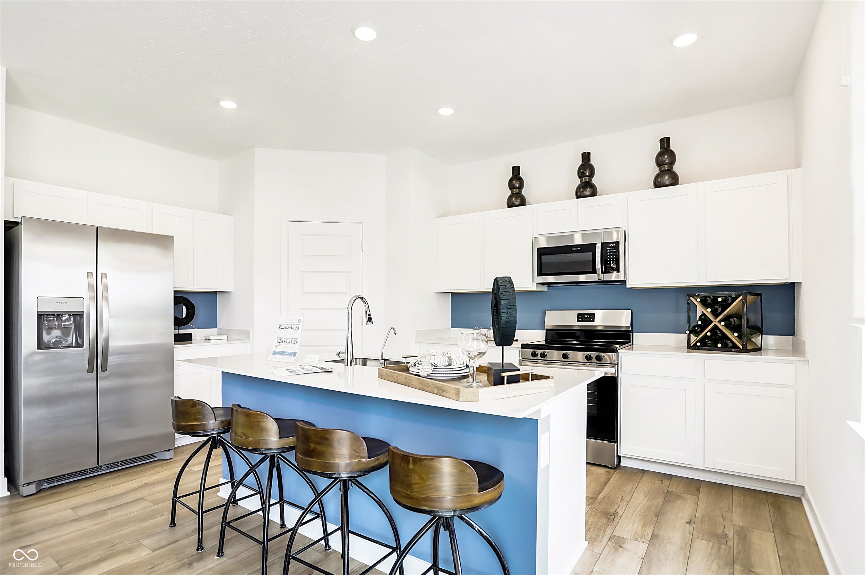 2946 Woods Edge Drive