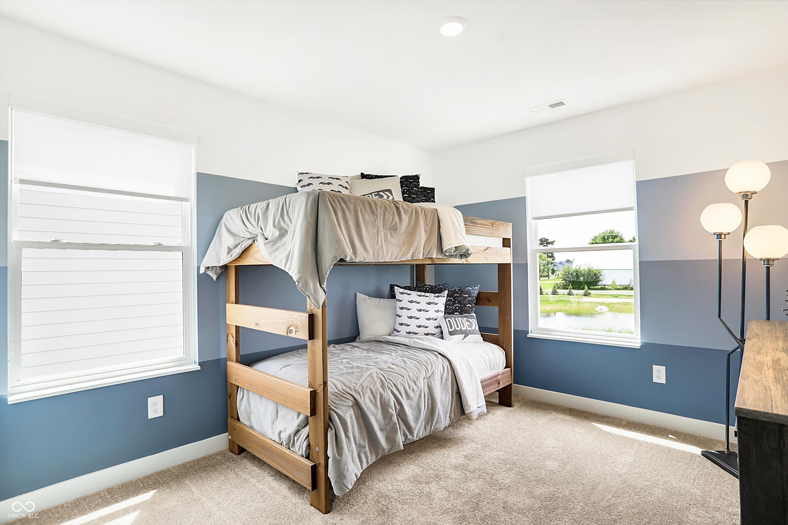 2946 Woods Edge Drive