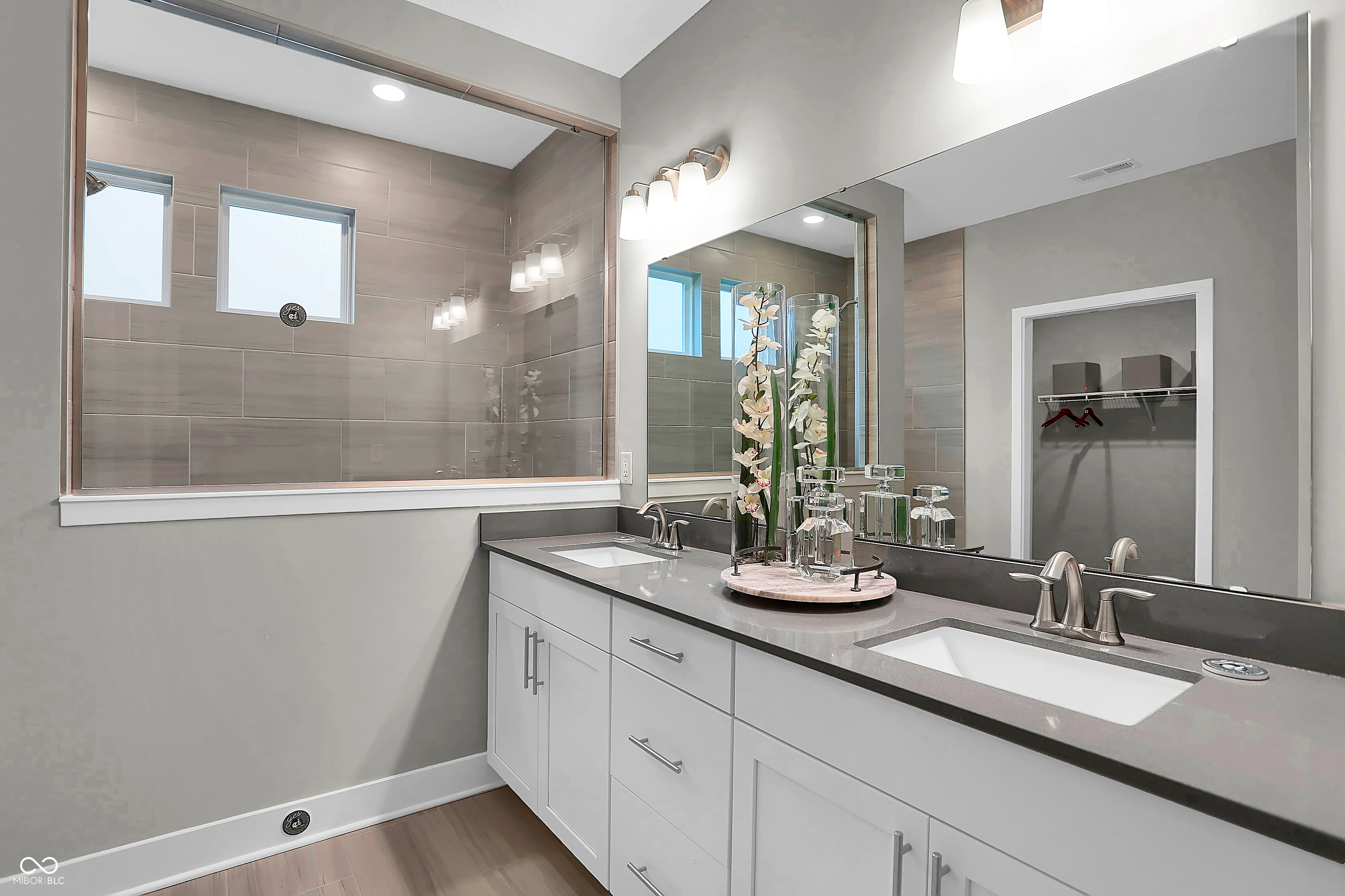 5084 Foxley Park Lane