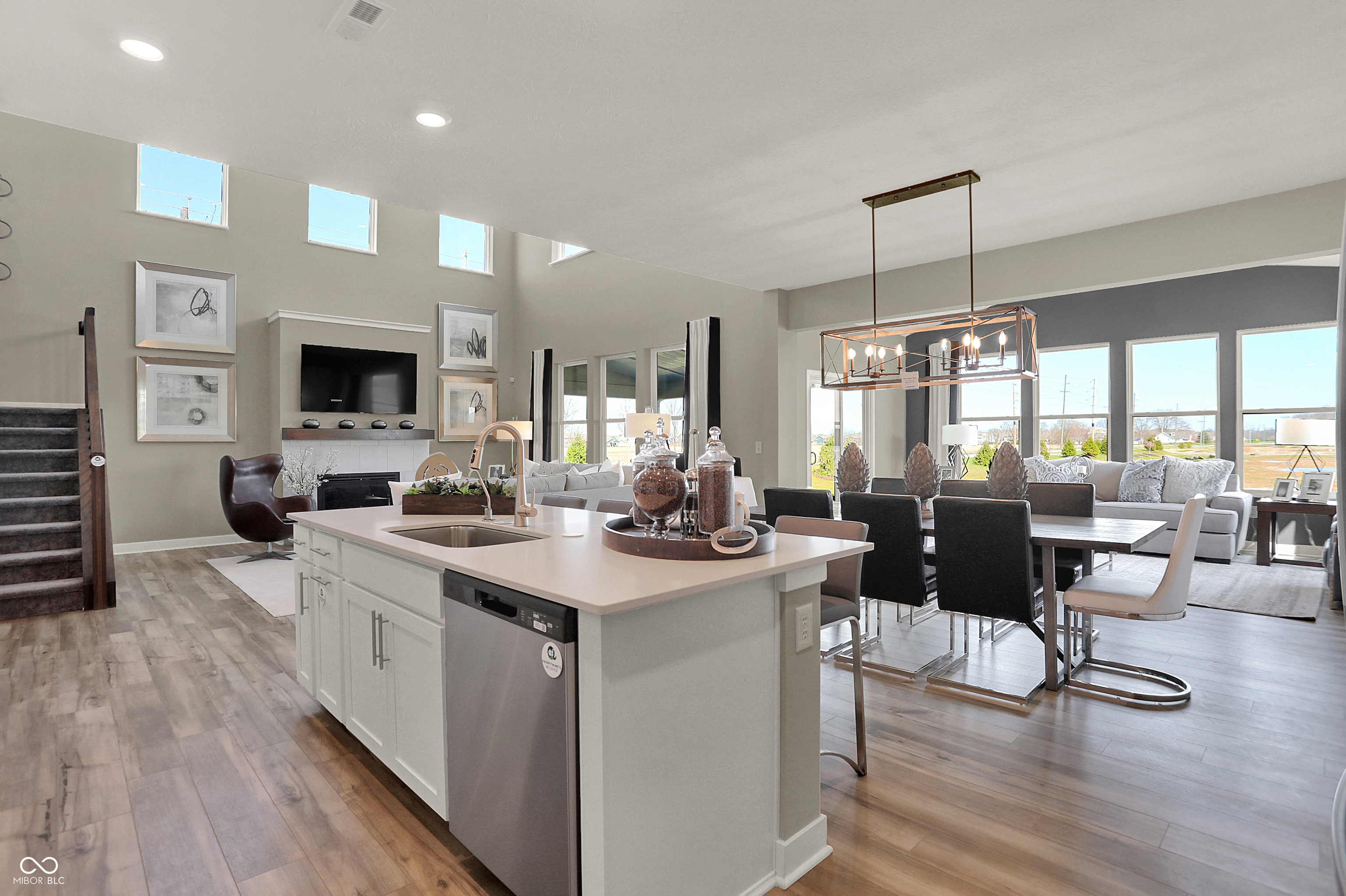 3008 Grand RIdge Drive