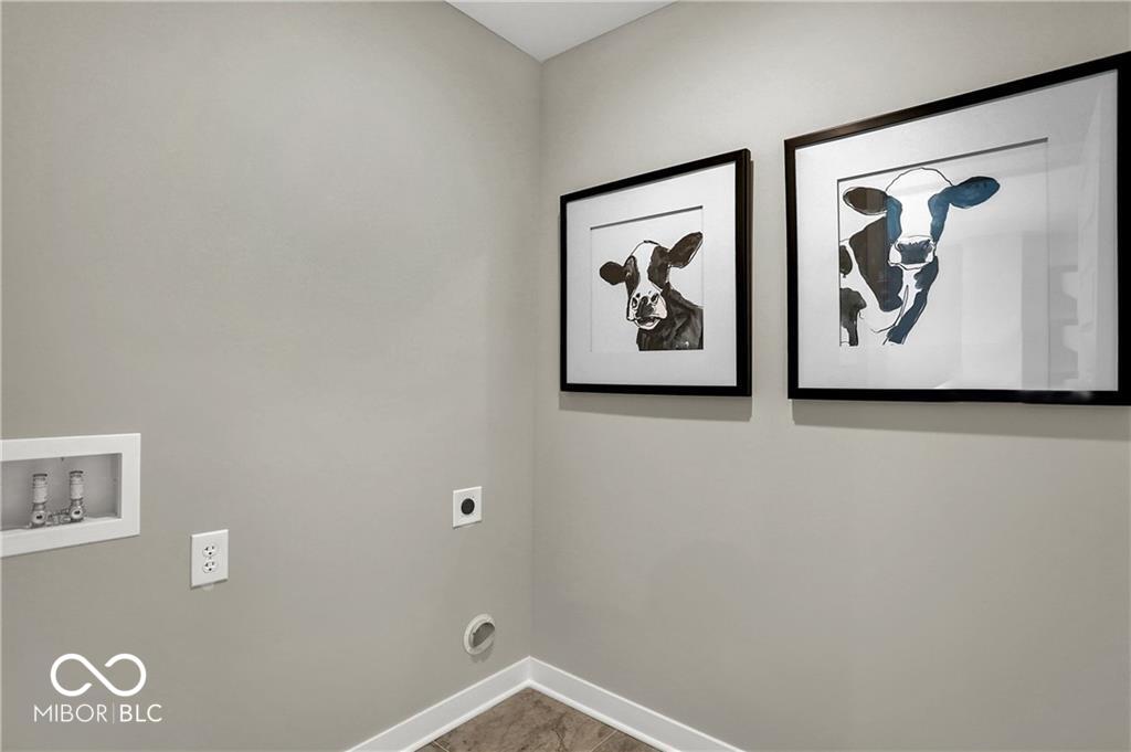 19791 Moorpark Landing