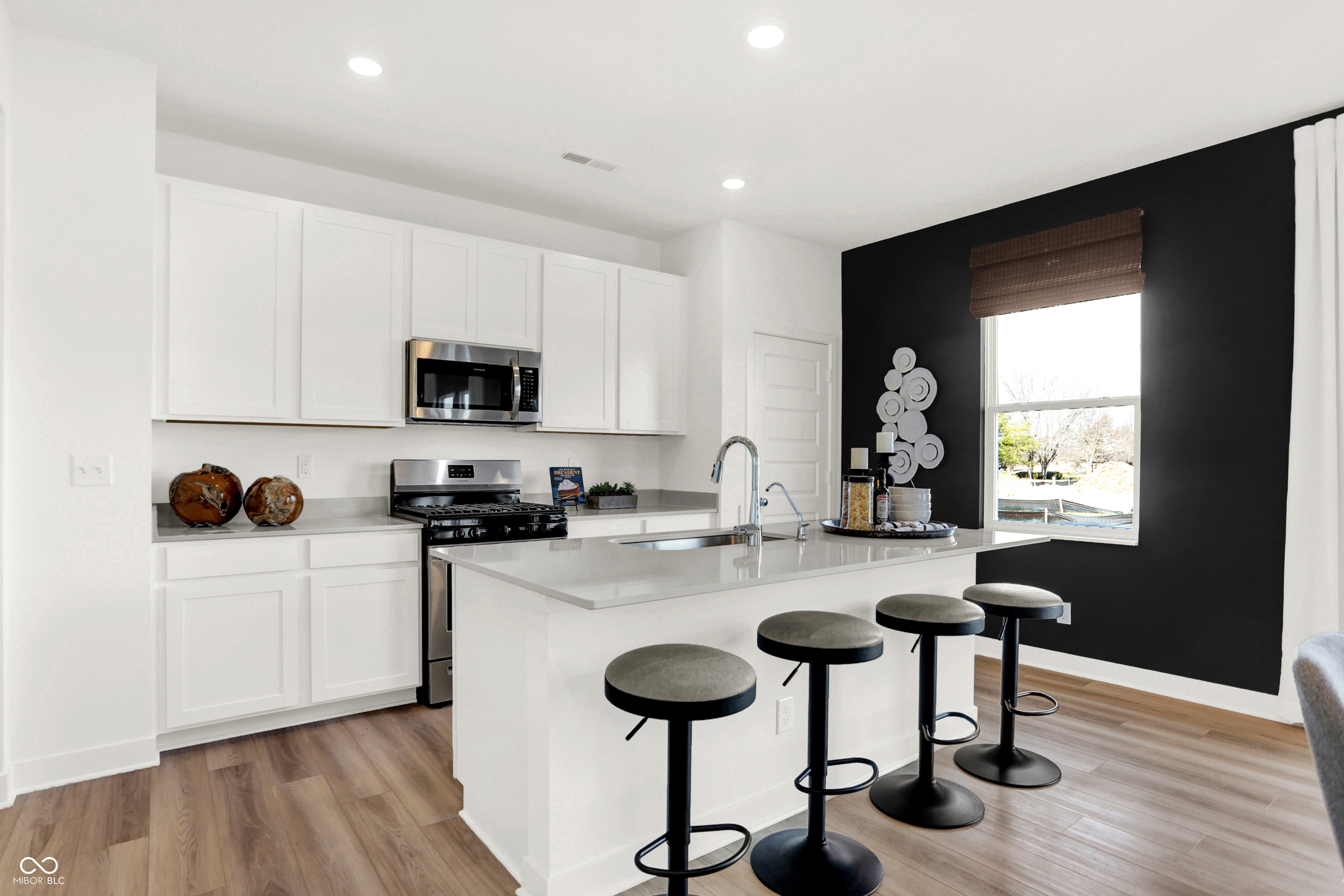 2206 Boxwood Drive
