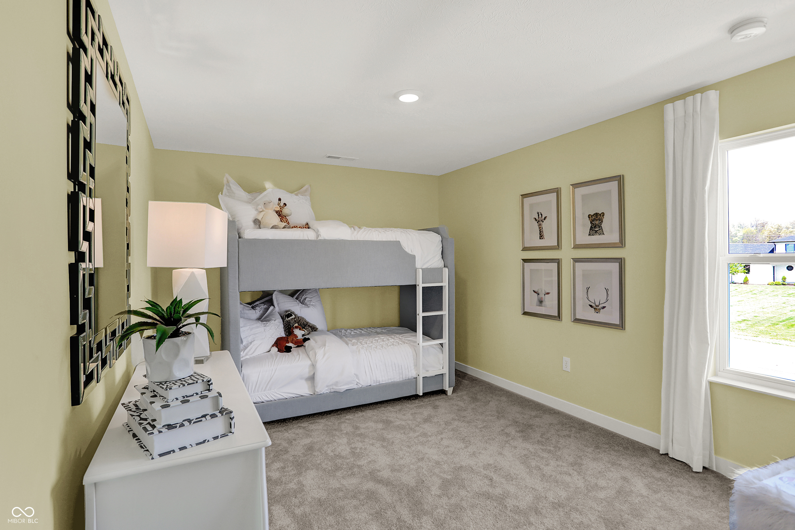 936 Shadow Drive