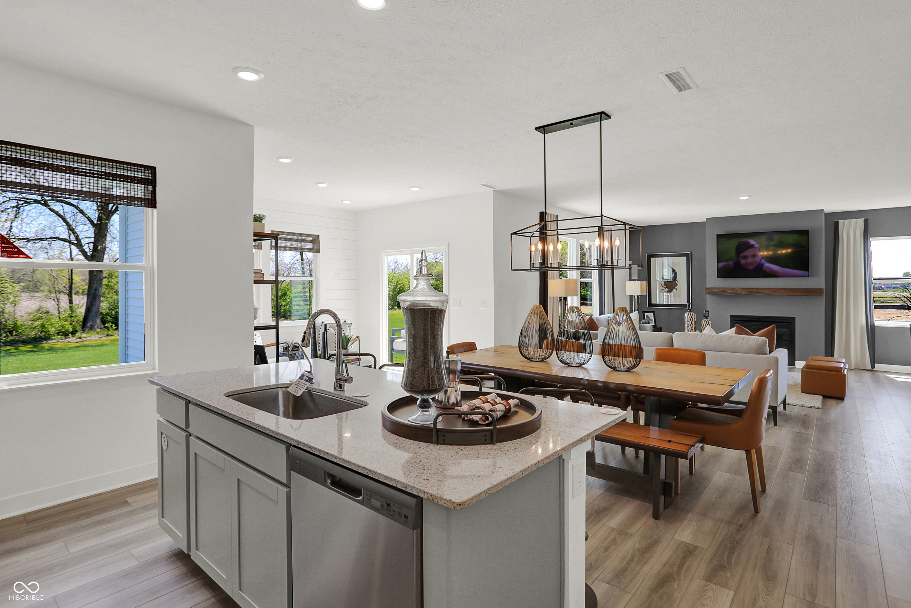 936 Shadow Drive