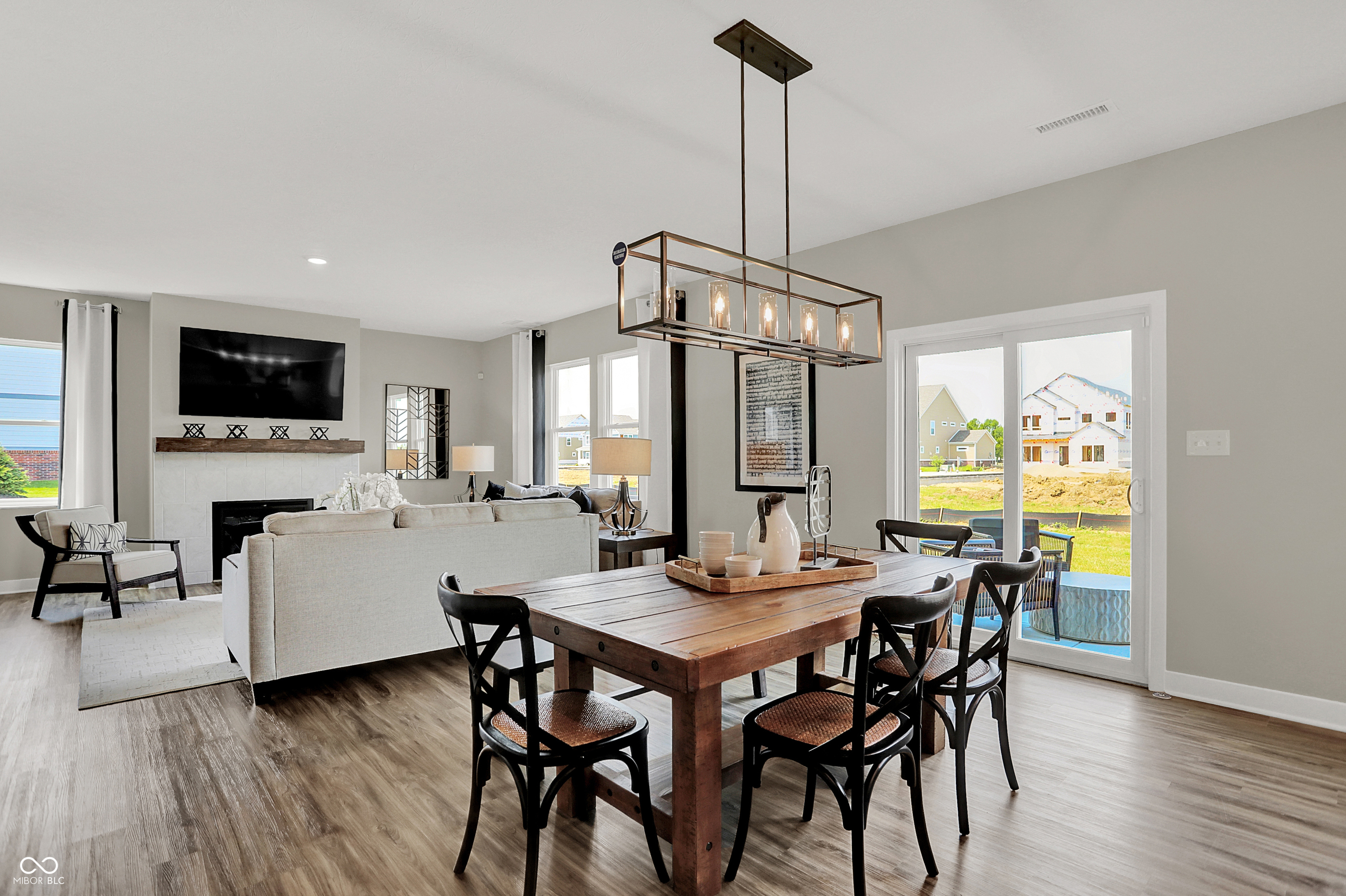 19838 Moorpark Landing