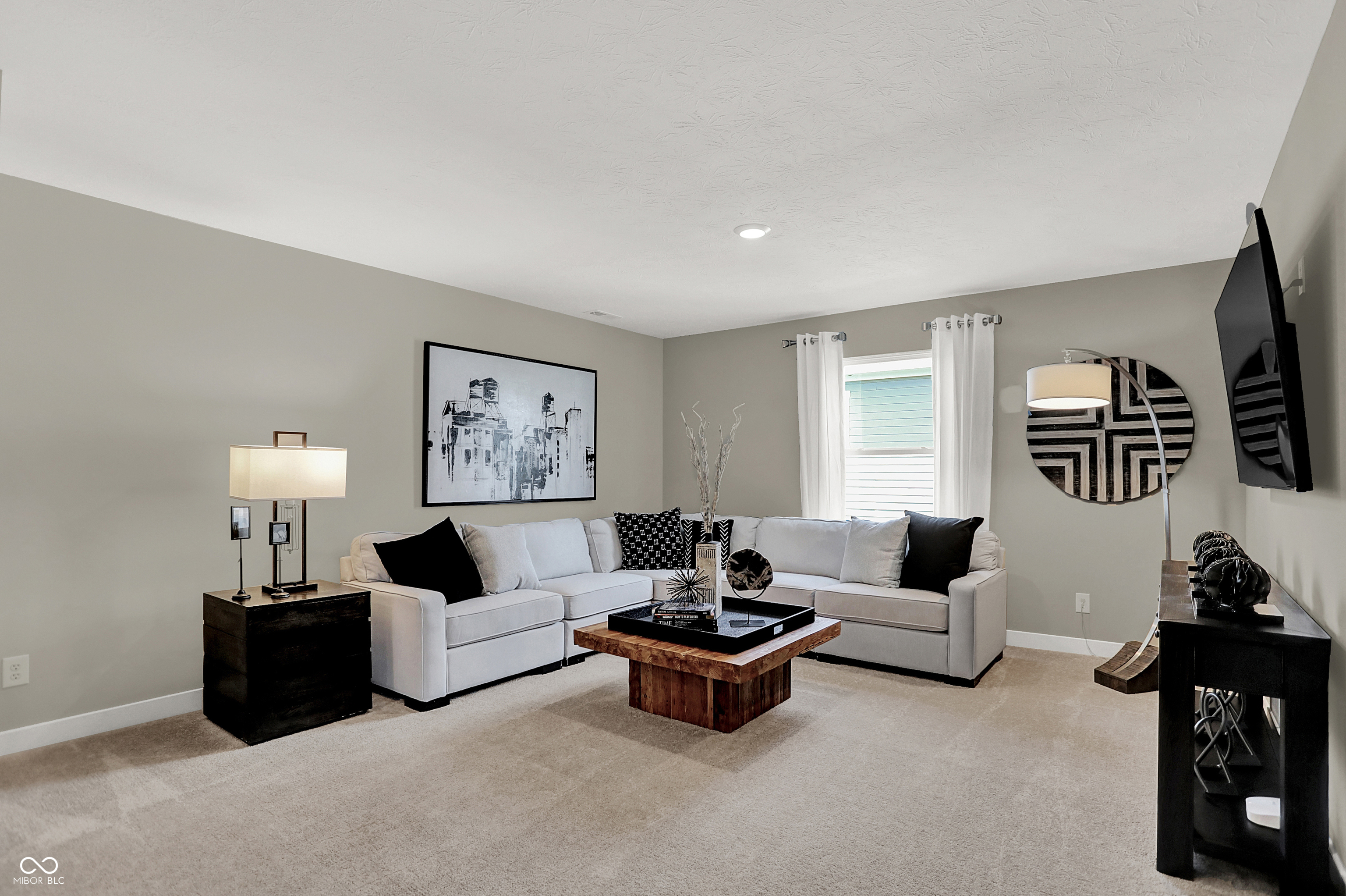 19838 Moorpark Landing