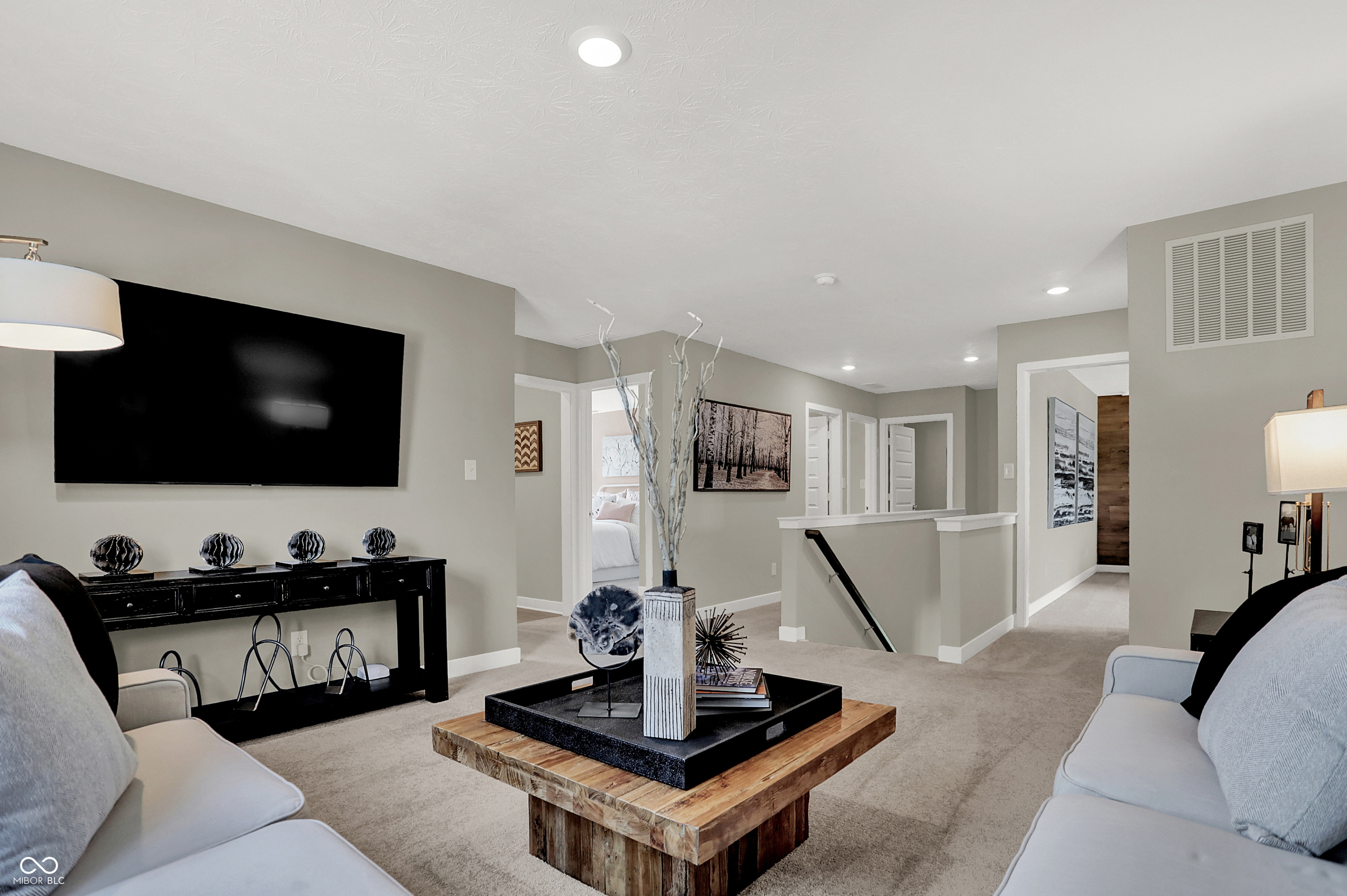 19838 Moorpark Landing