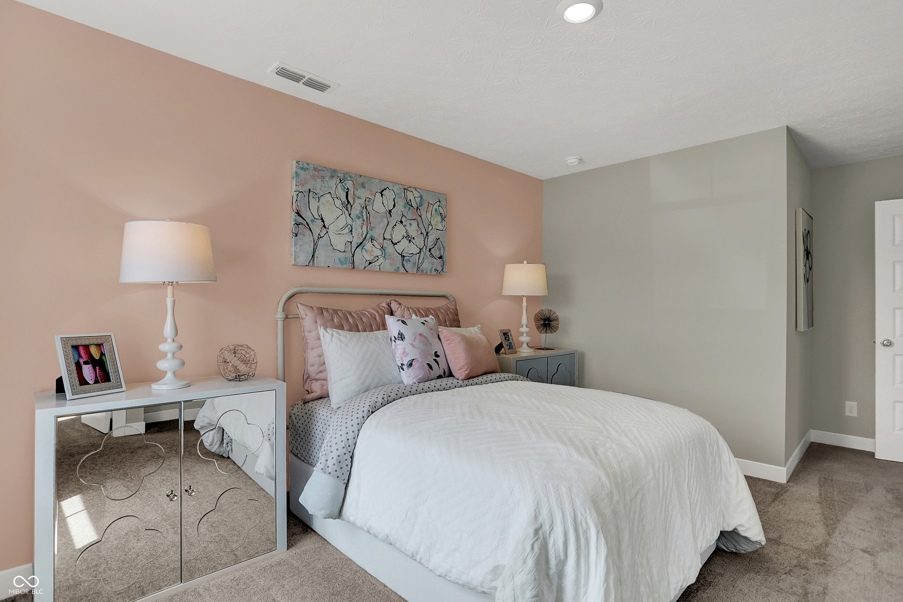 19838 Moorpark Landing