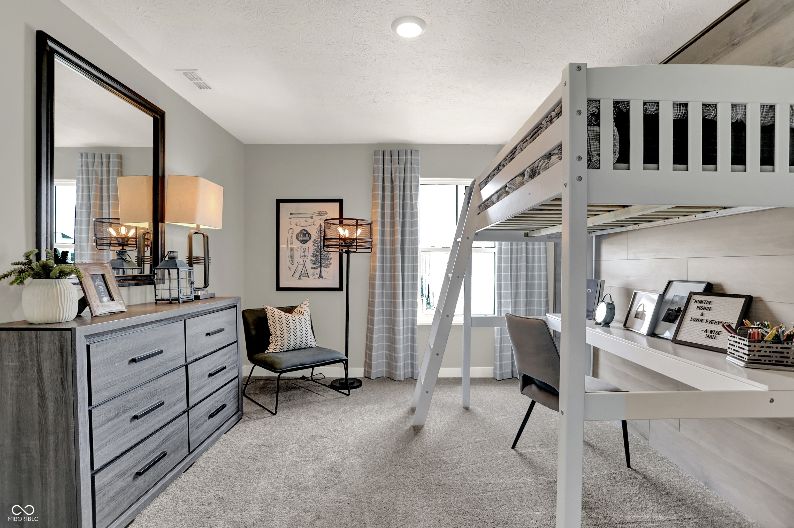 4347 Mendocino Boulevard