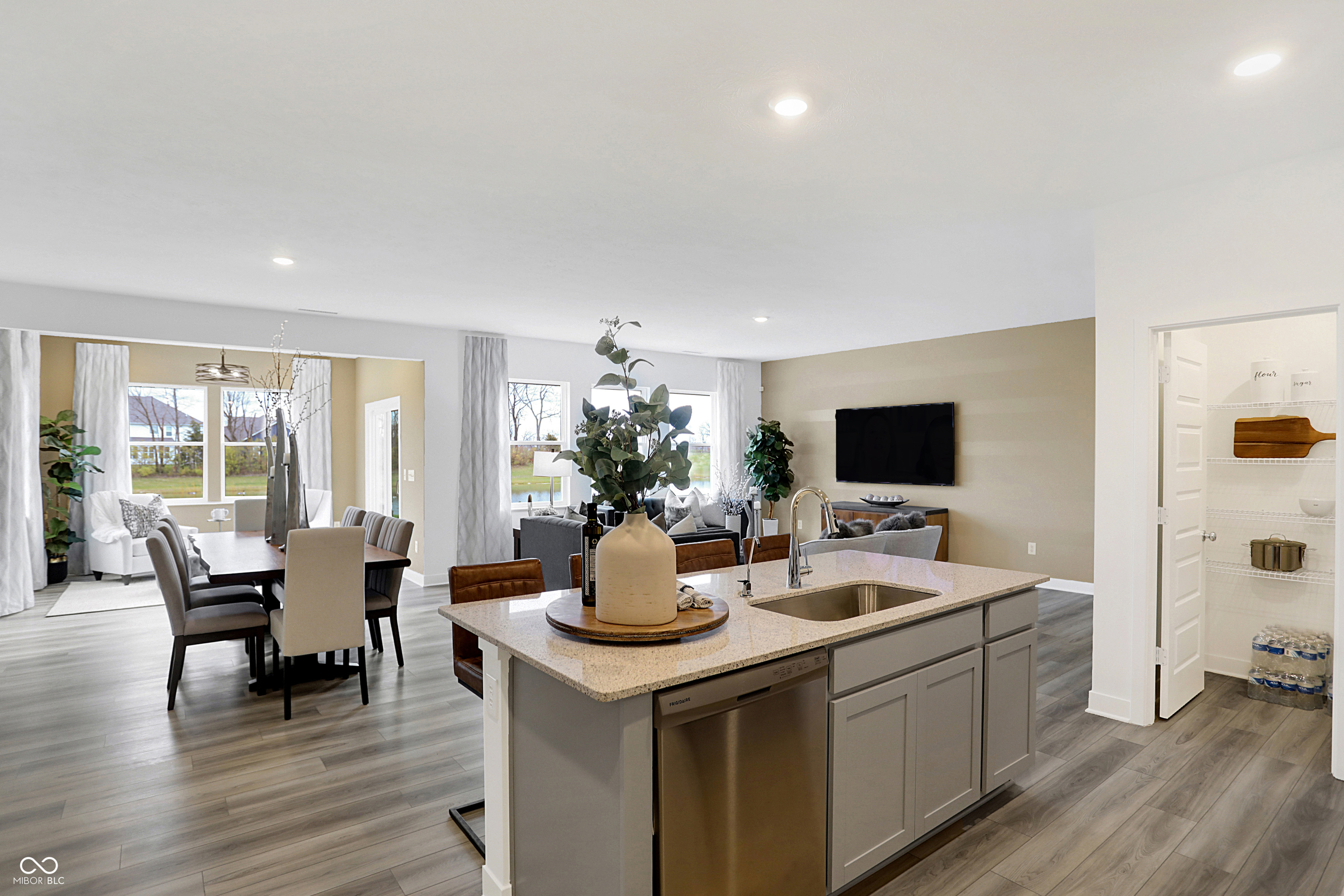 4362 Red Pine Drive