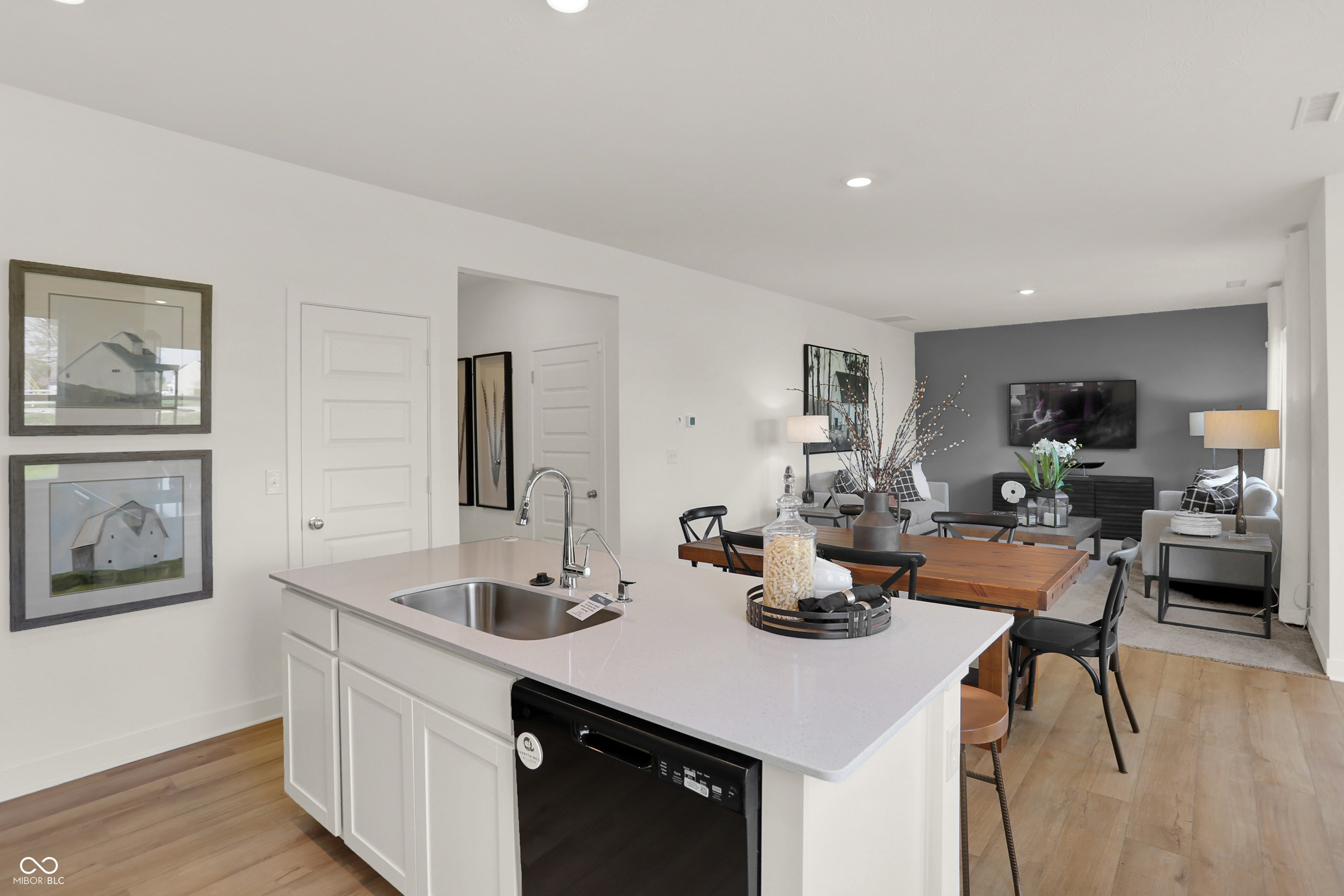 2215 Foothill Drive
